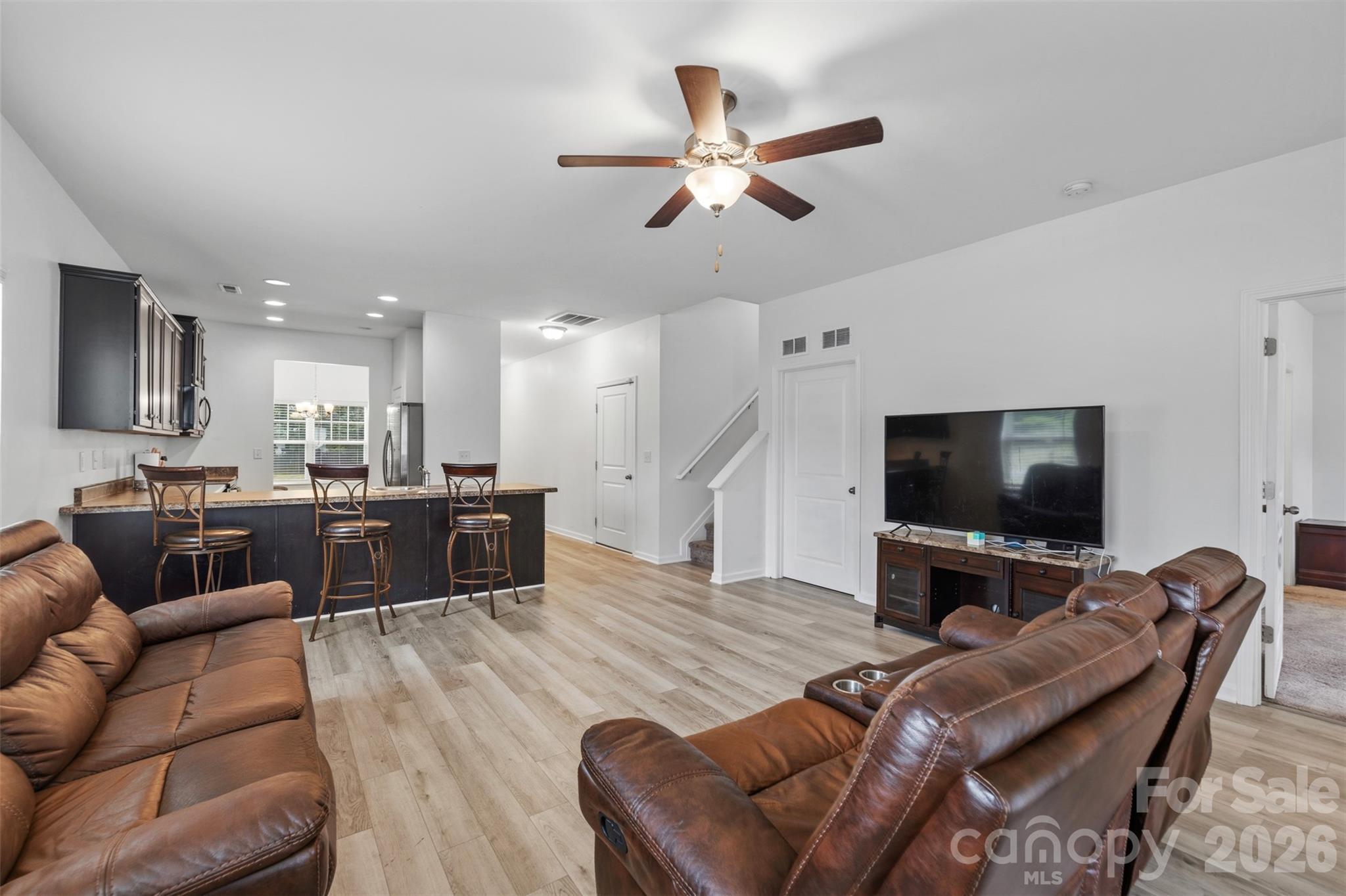3200 Hickory Grove Drive Property Photo 10