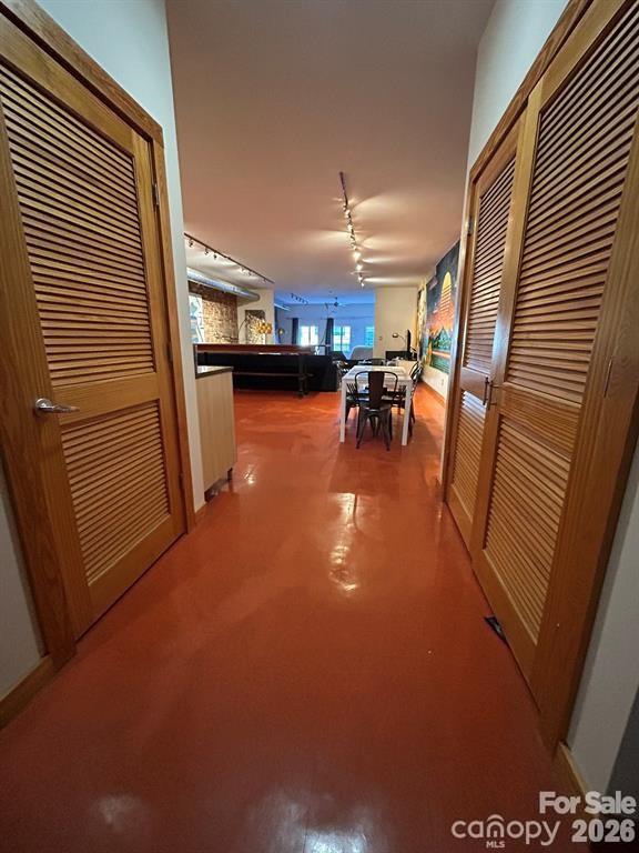 28 N Lexington Avenue Property Photo 6