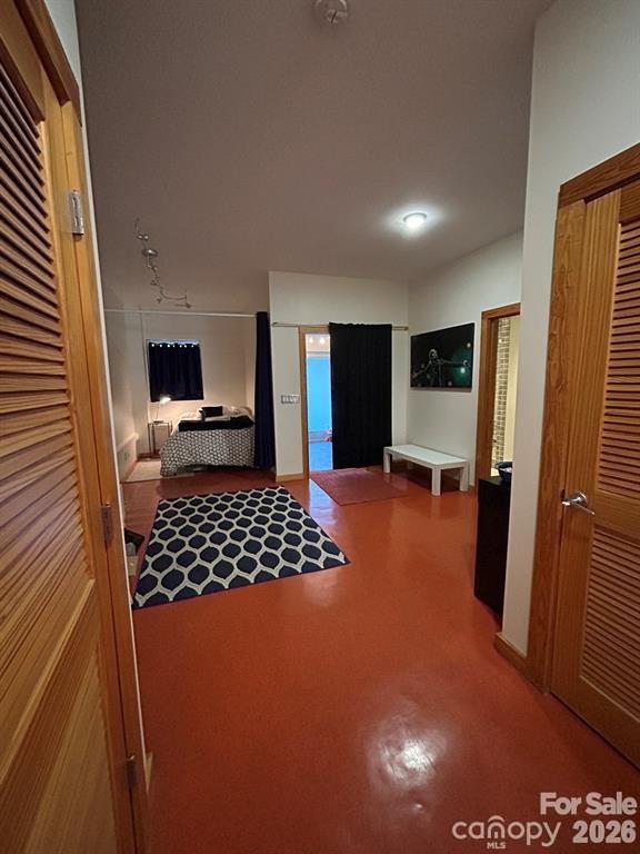 28 N Lexington Avenue Property Photo 7