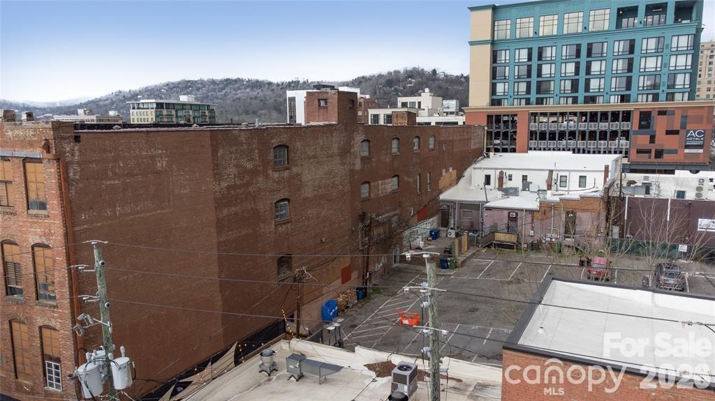 24 N Lexington Avenue Property Photo 18