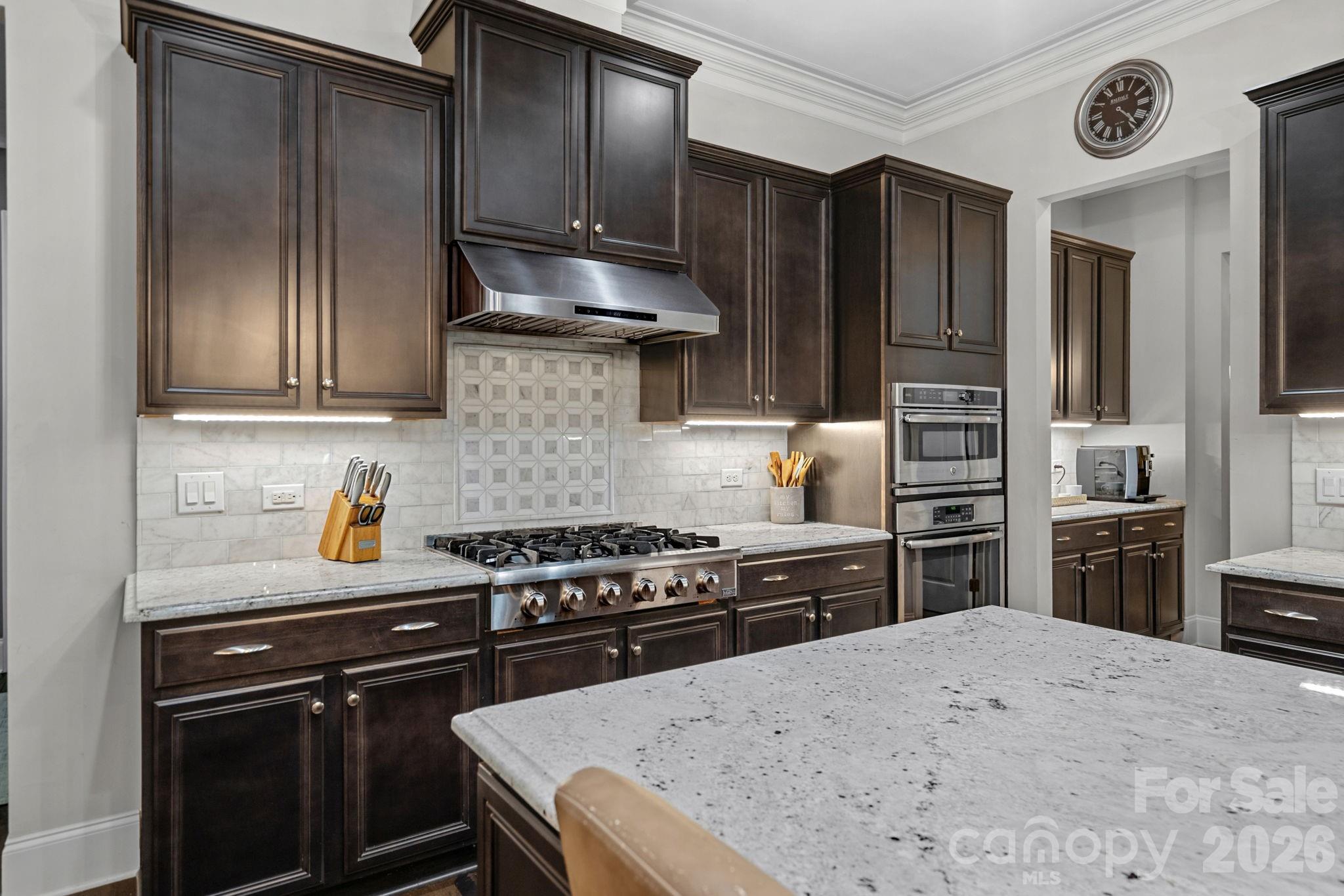 8211 Caesars Head Drive Property Photo 16