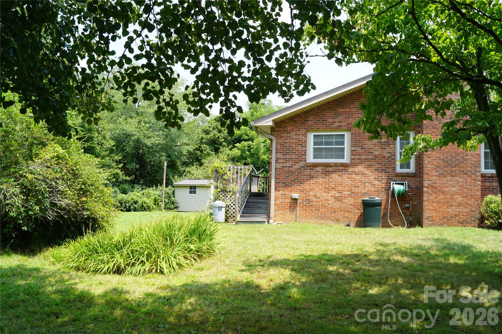 887 Upward Road Property Photo 7