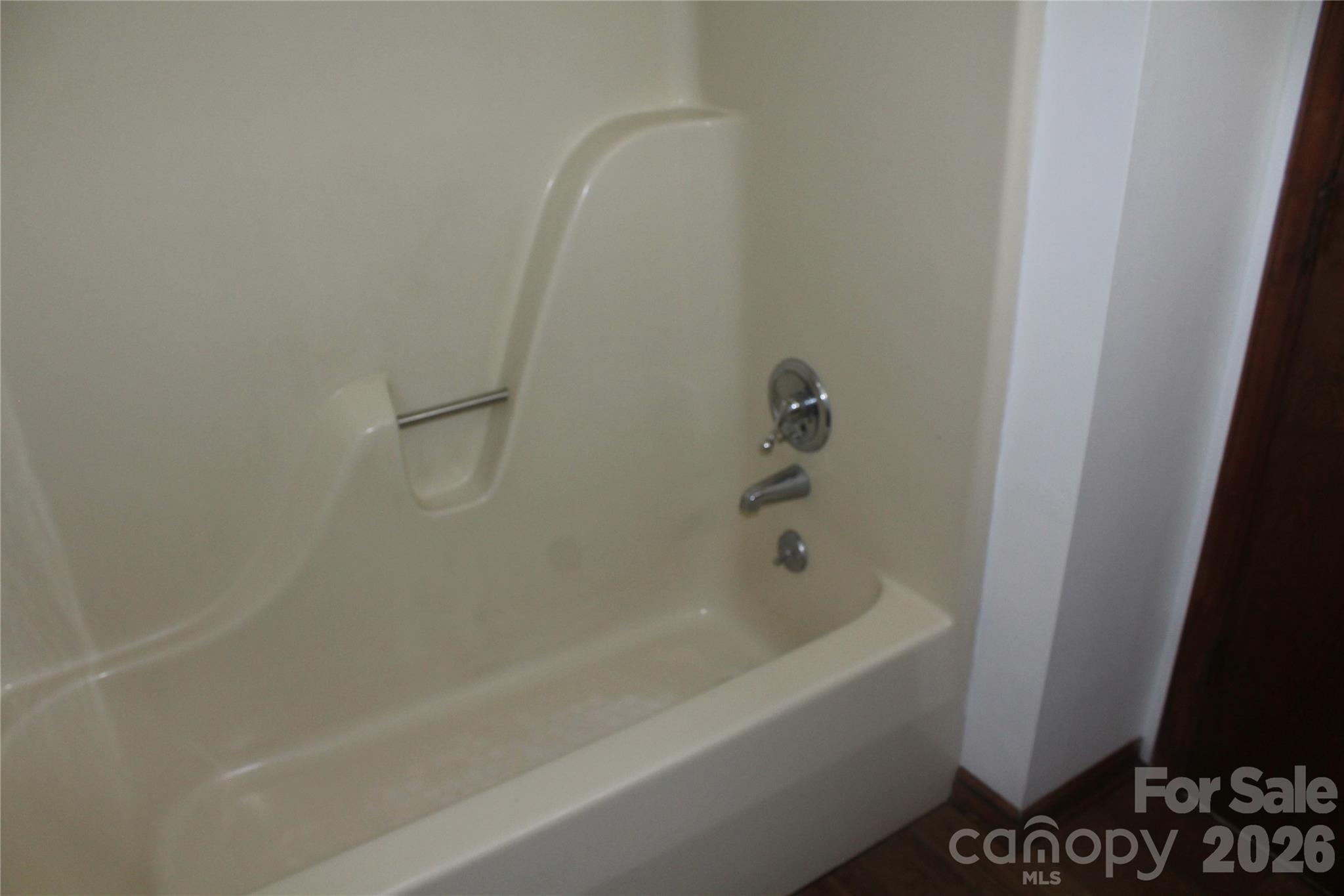 205 Inglewood Drive Property Photo 17
