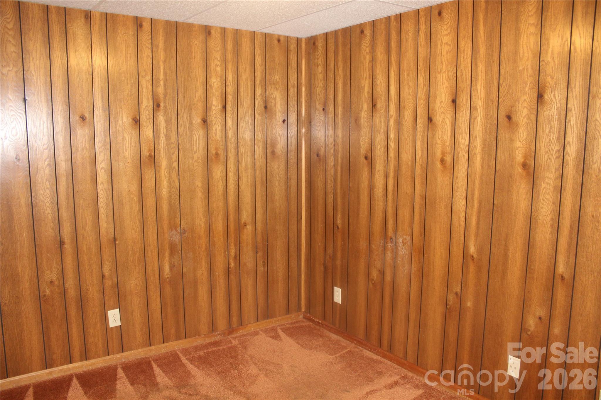 205 Inglewood Drive Property Photo 28