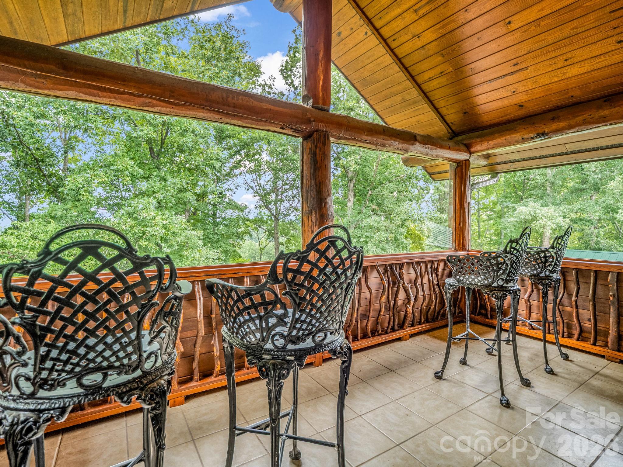1054 Rainbow Rapids Road Property Photo 26