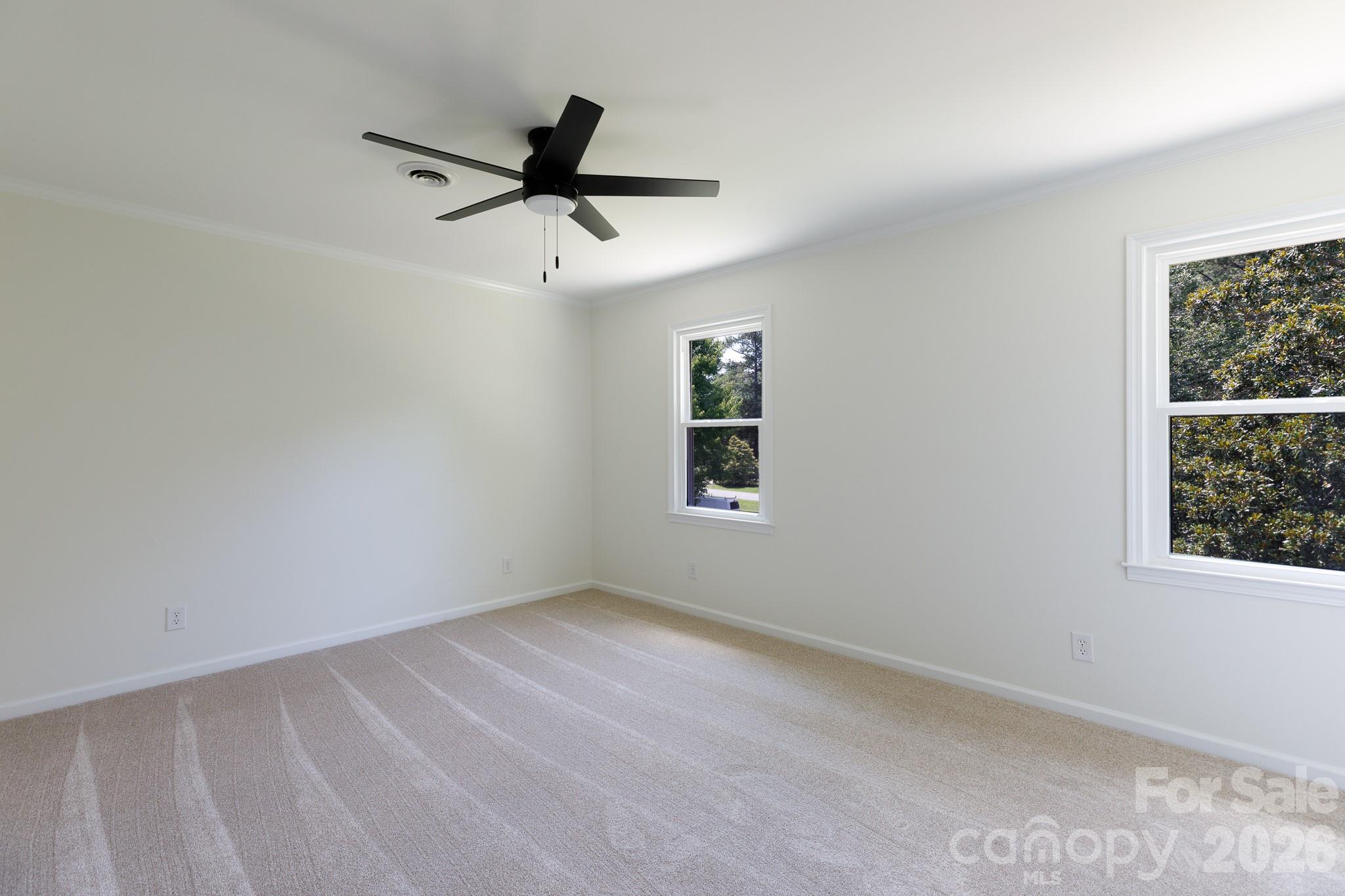 1560 Meadowdale Road Property Photo 13