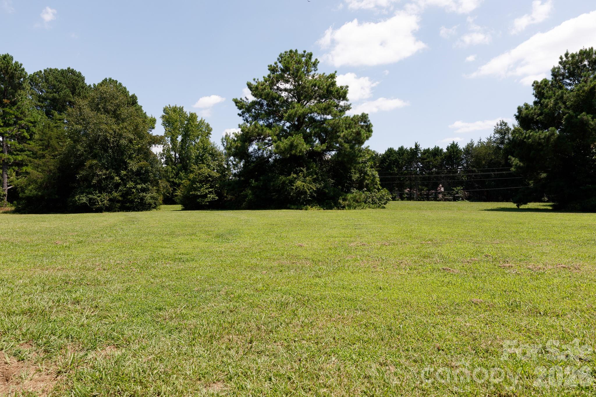 1560 Meadowdale Road Property Photo 27