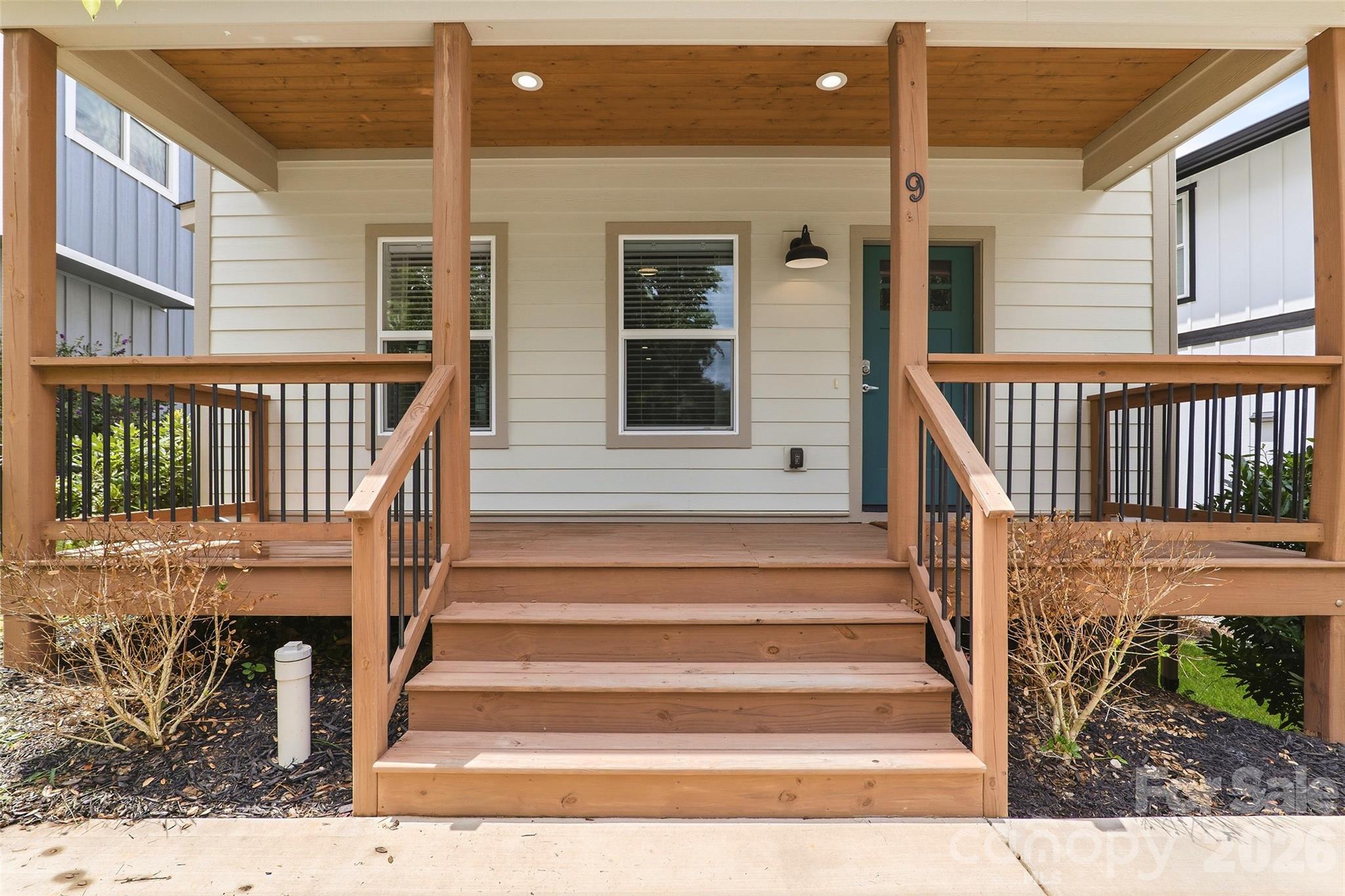 9 Hilldale Road Property Photo 2