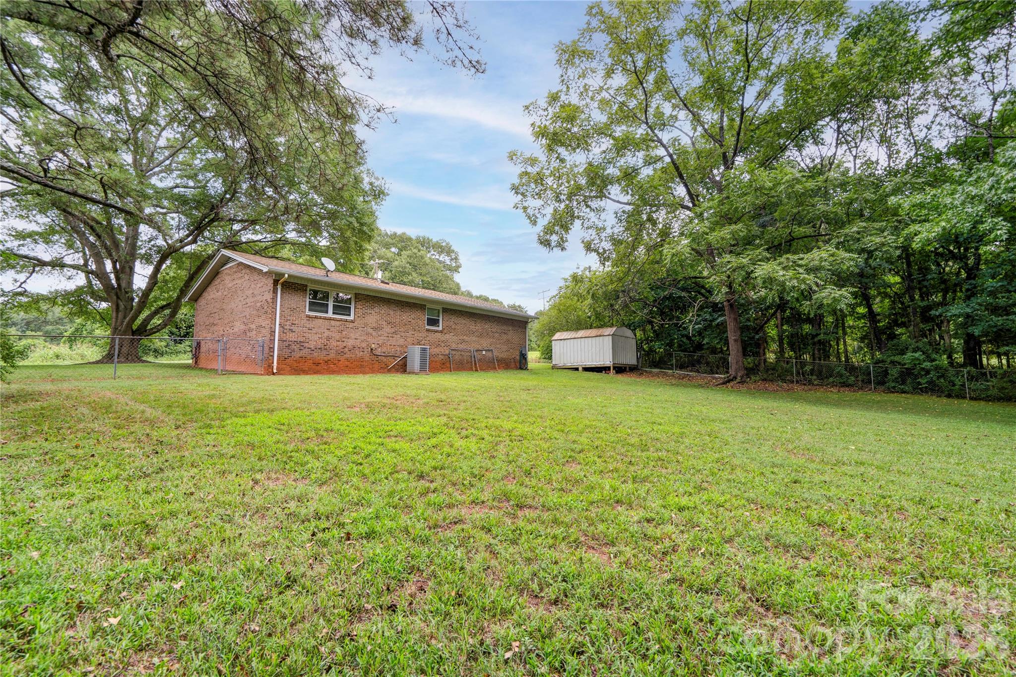 1014 Yancey Street Property Photo 23