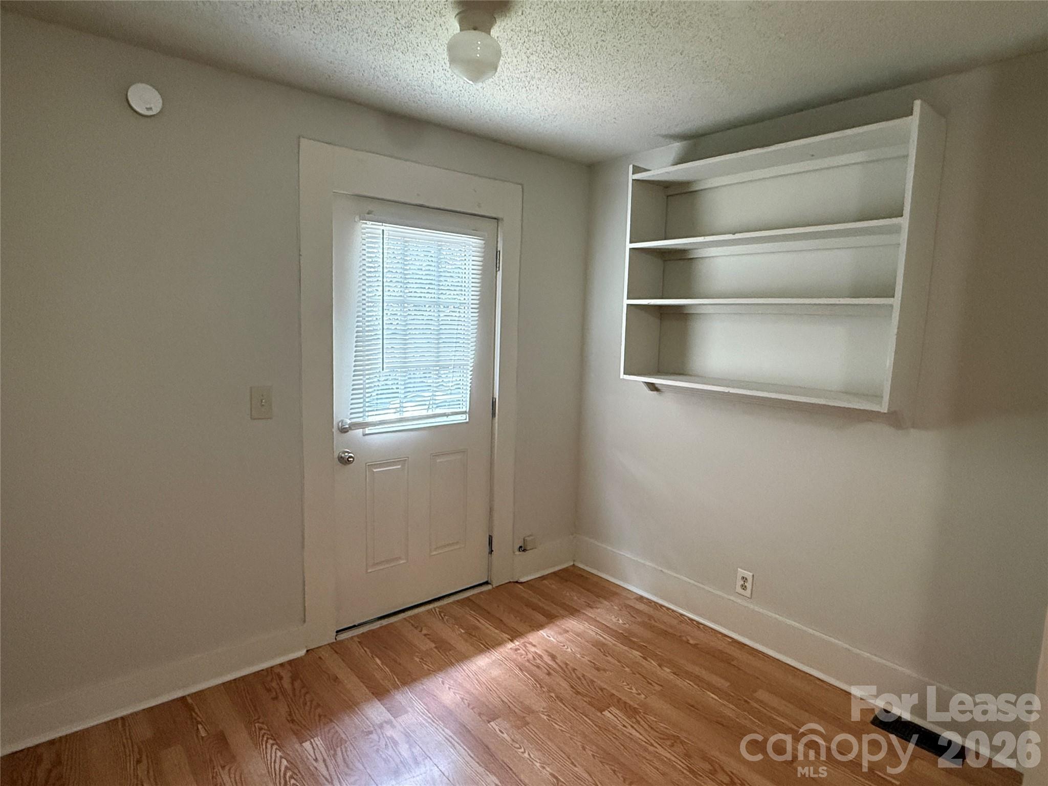 701 Louise Avenue 2 Property Photo 4