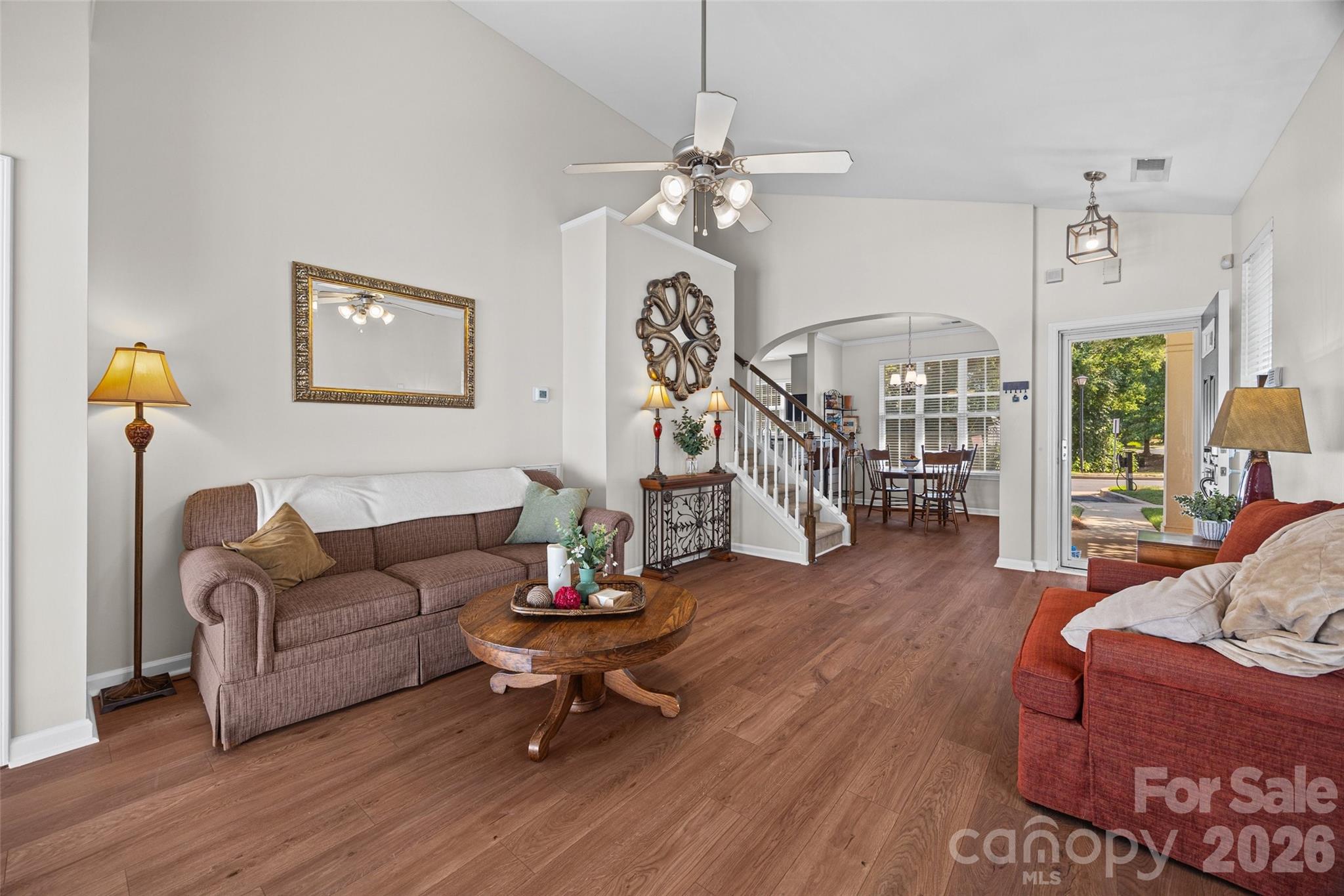 821 Lacebark Drive Property Photo 6