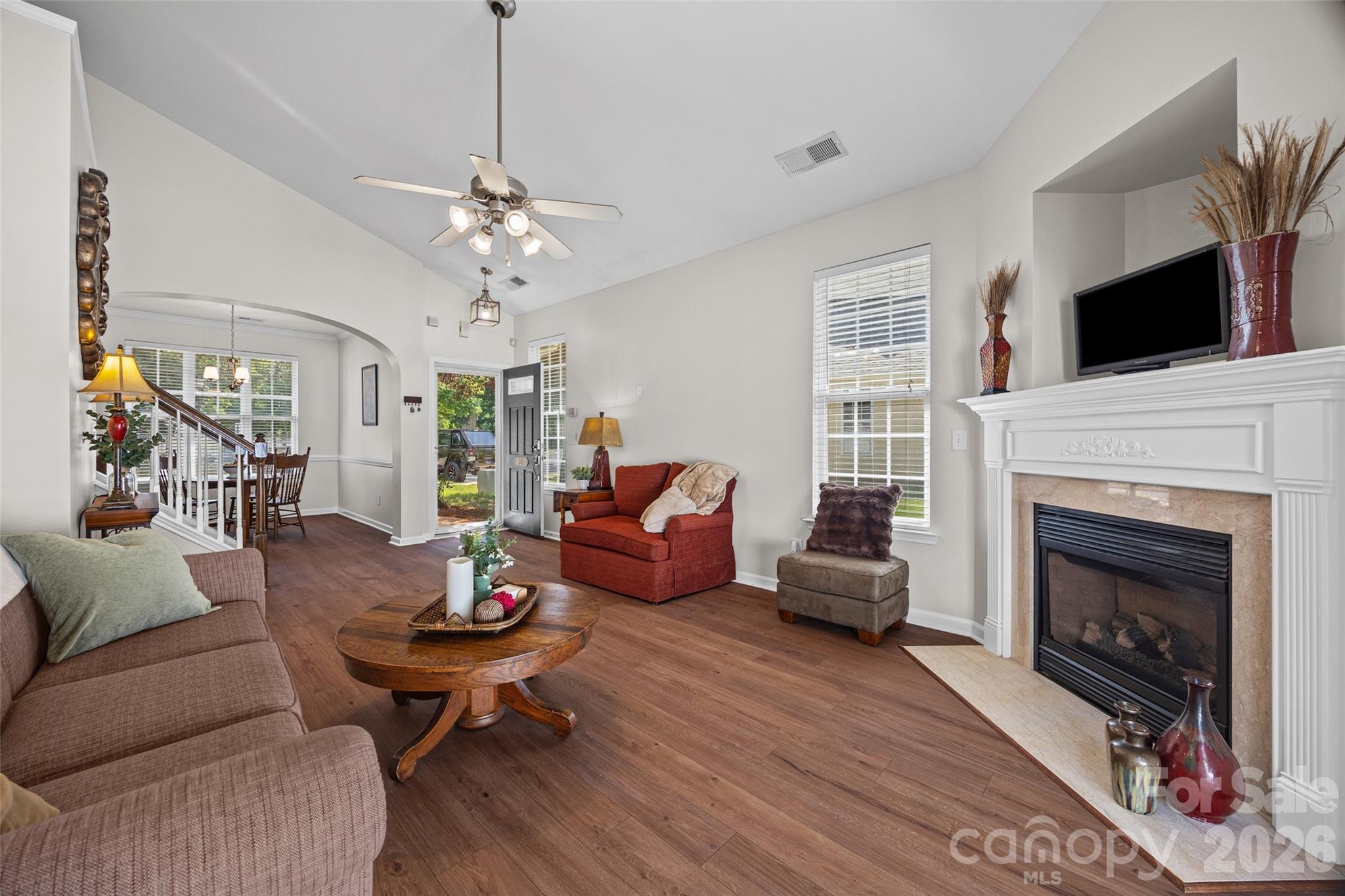 821 Lacebark Drive Property Photo 7