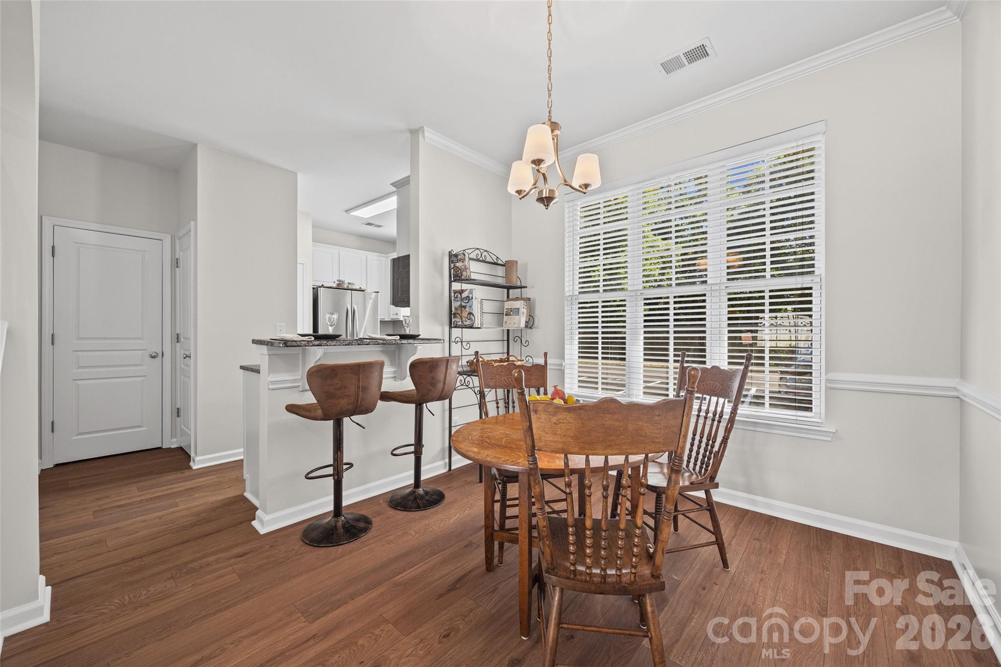 821 Lacebark Drive Property Photo 8