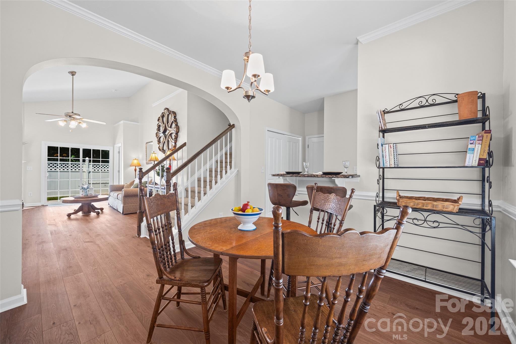 821 Lacebark Drive Property Photo 10