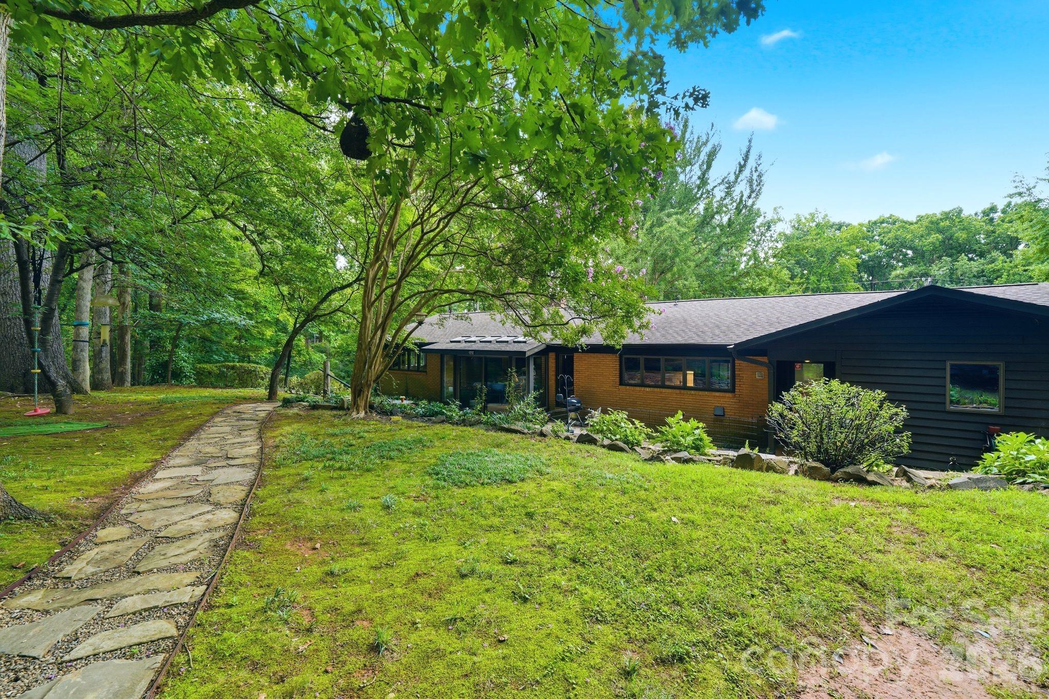 515 Dogwood Lane Property Photo 4