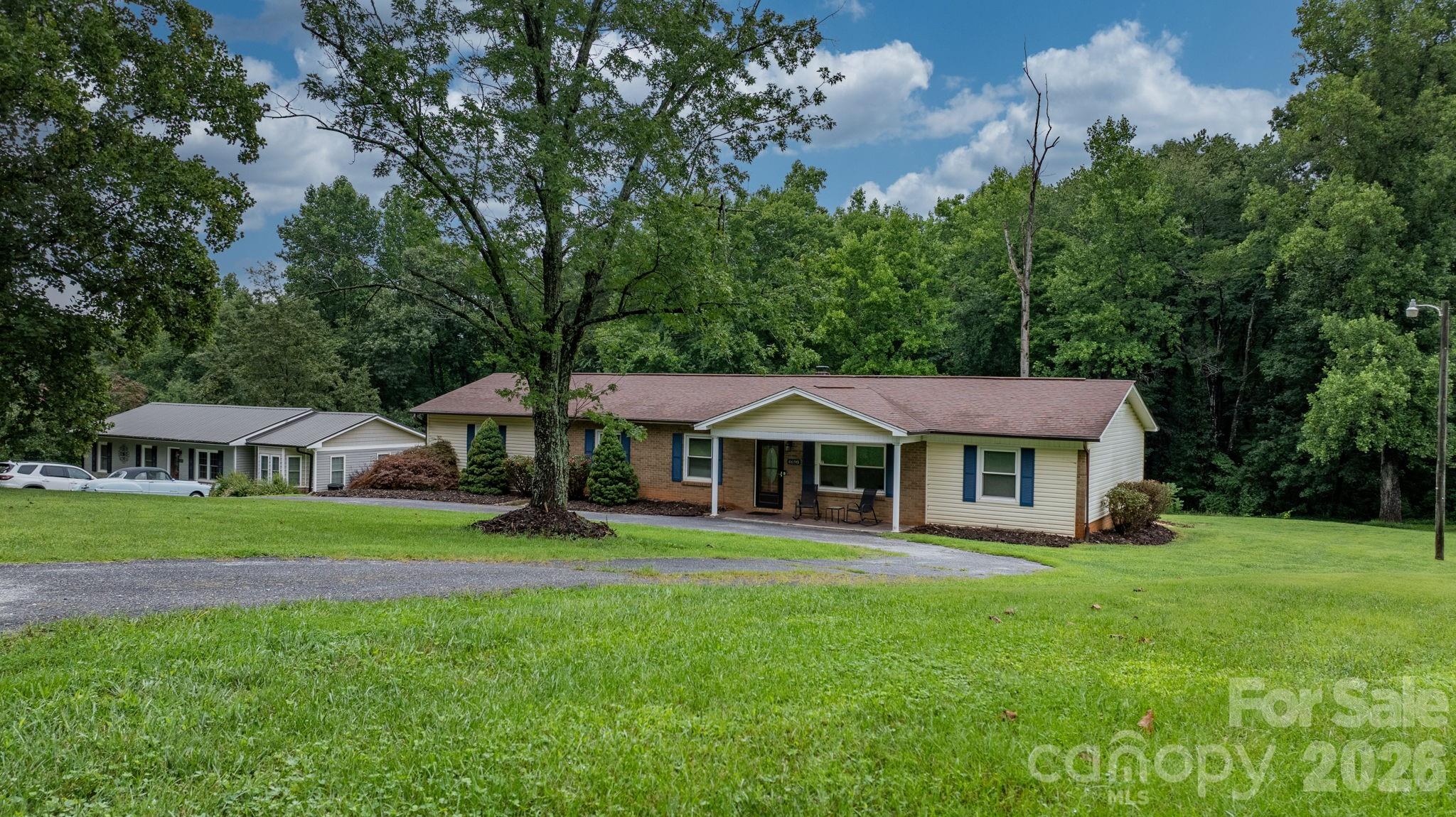 4690 Worth Place Property Photo 2