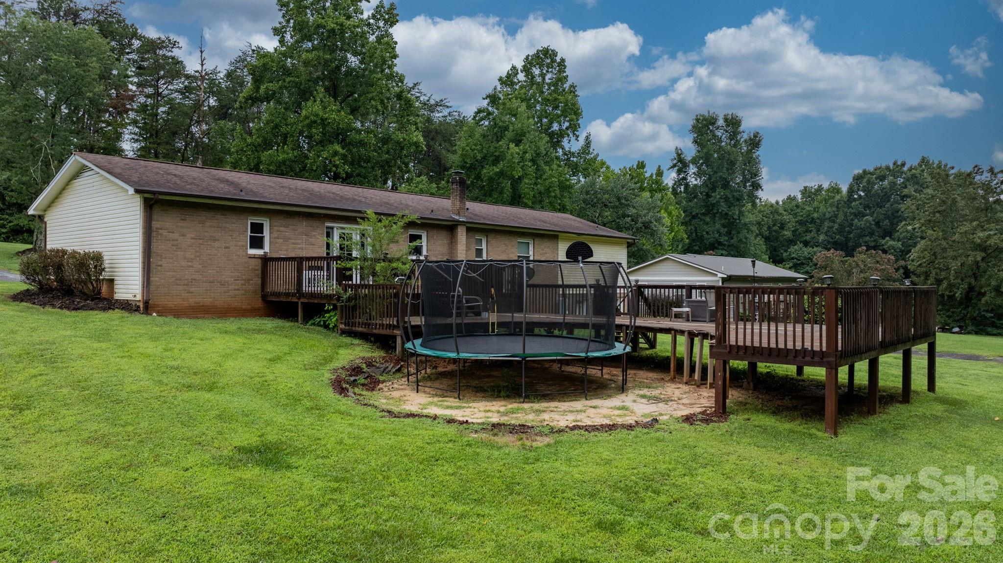 4690 Worth Place Property Photo 28
