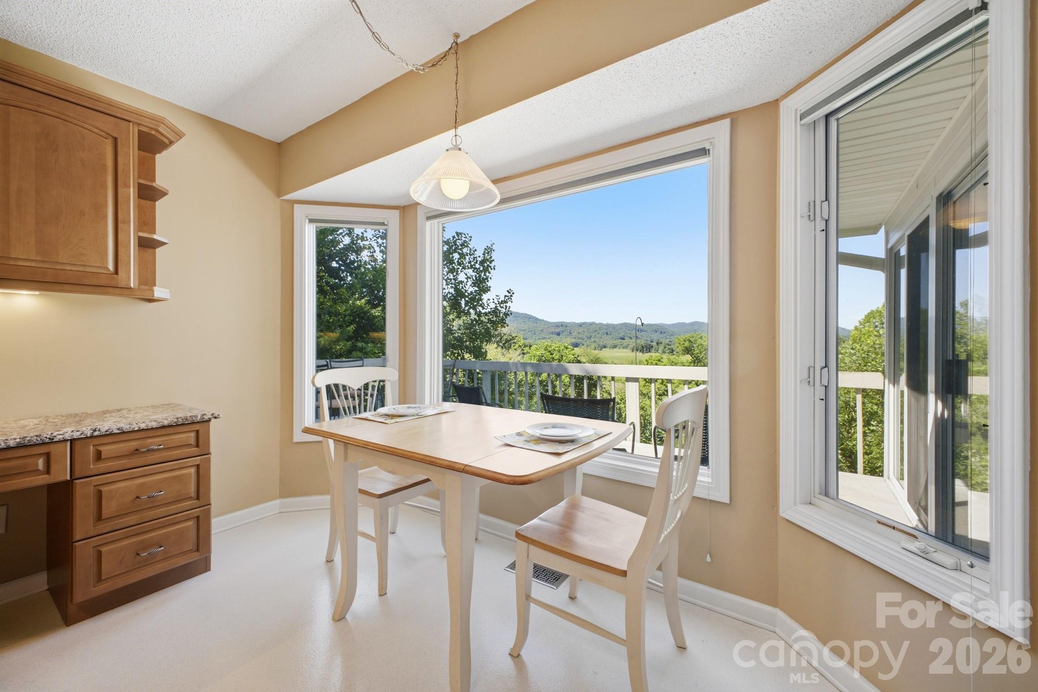1870 Riverview Court Property Photo 3