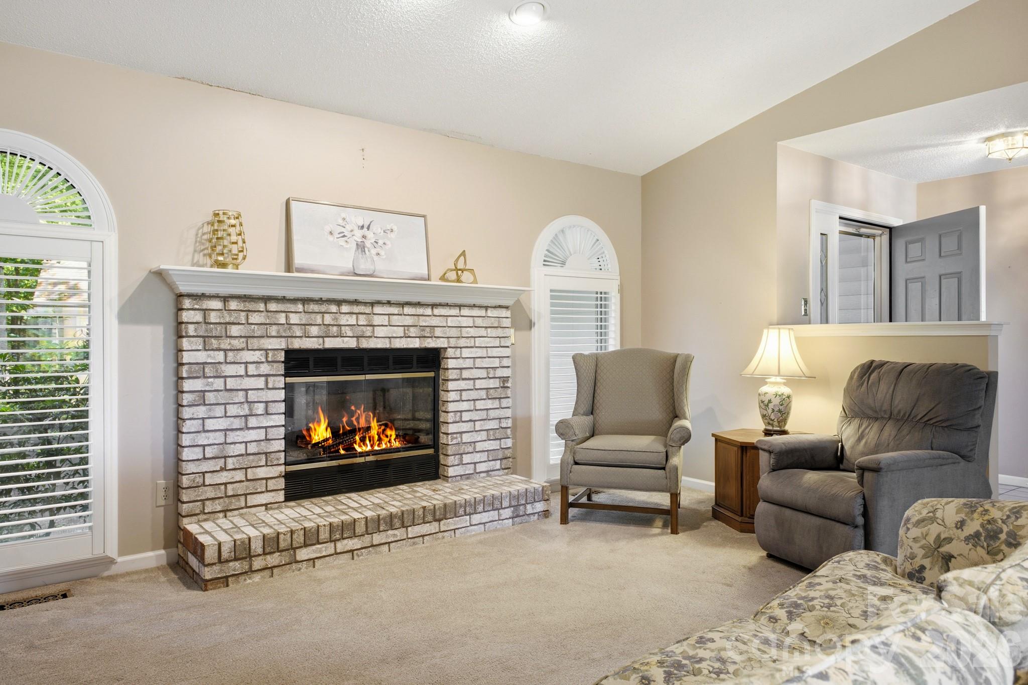 1870 Riverview Court Property Photo 6