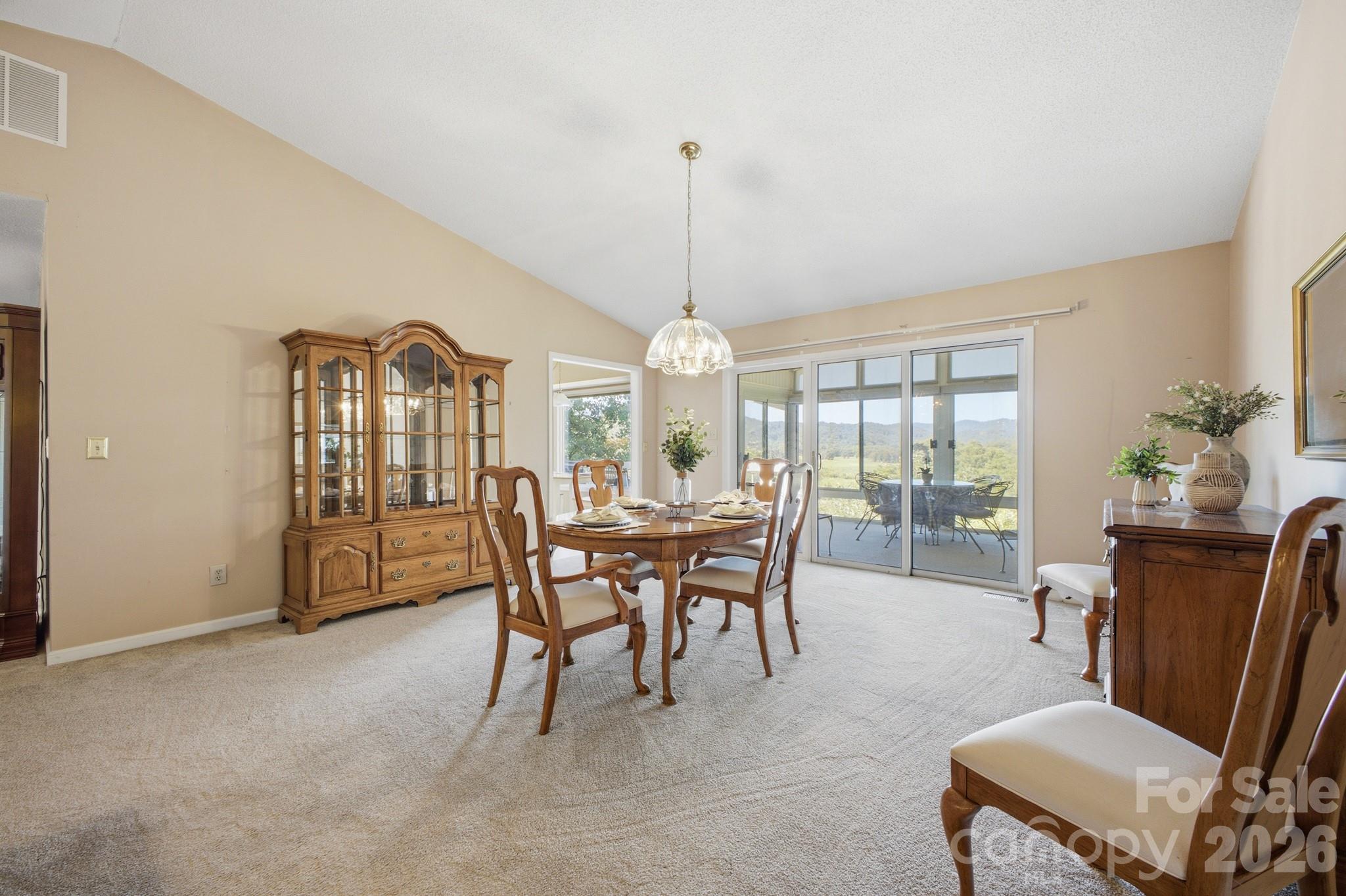 1870 Riverview Court Property Photo 7