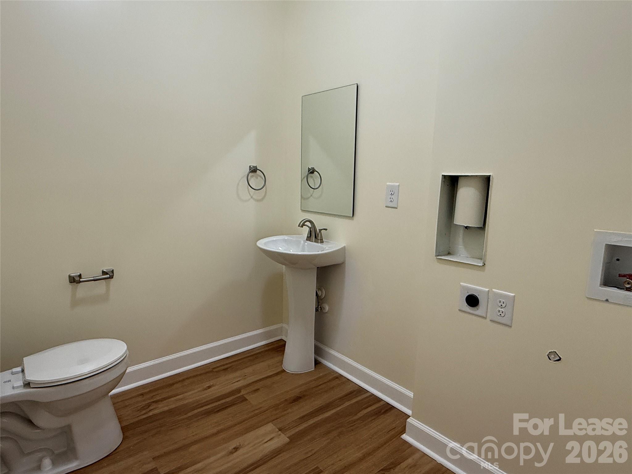7045 Somerset Springs Drive F Property Photo 9