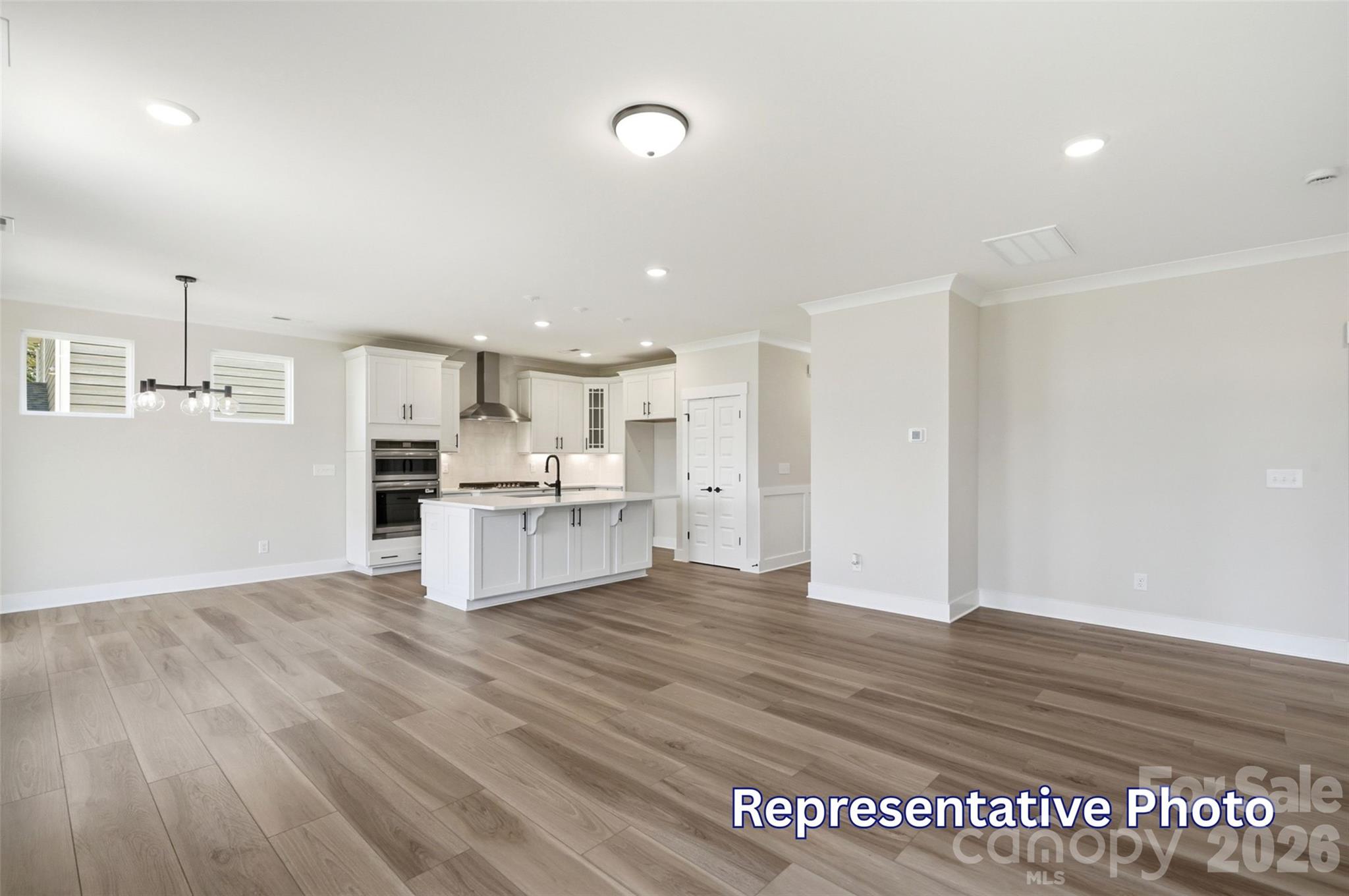 1072 Tradition Club Street Property Photo 12