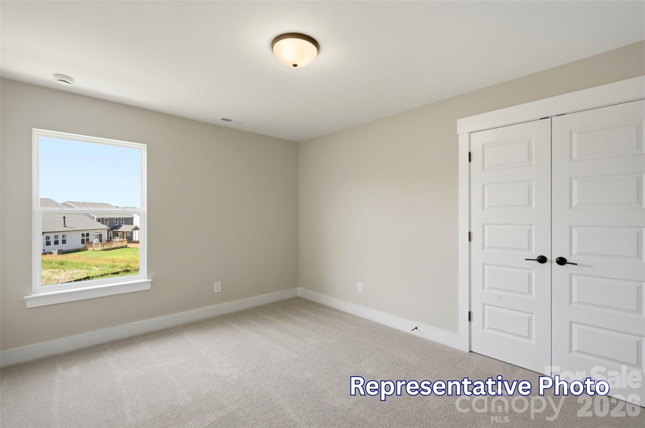 1072 Tradition Club Street Property Photo 38
