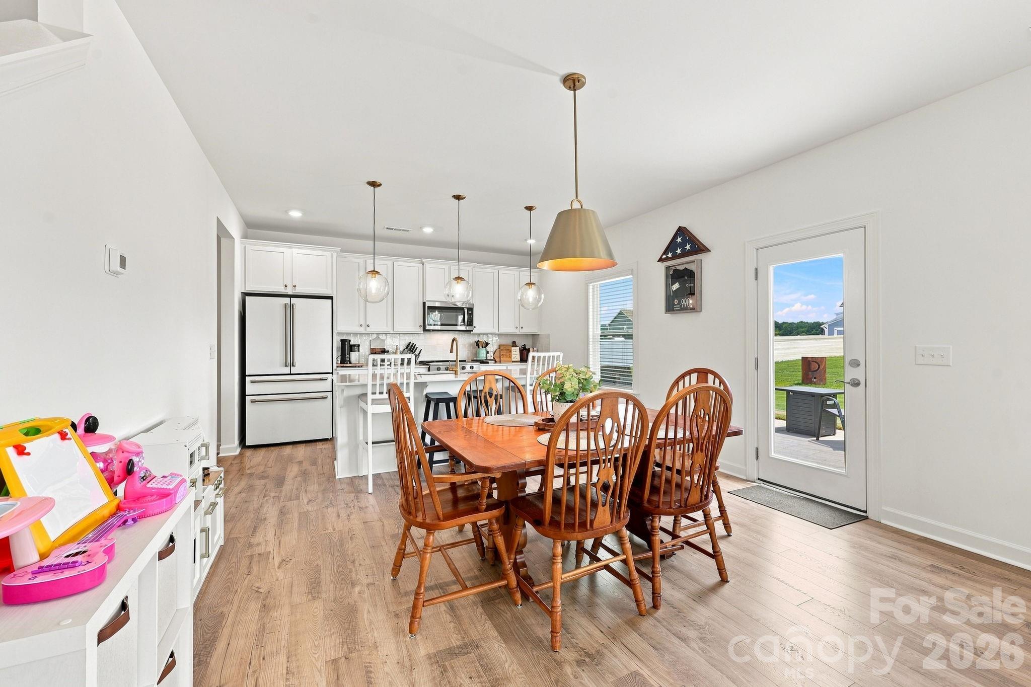 32598 Millingport Road Property Photo 8