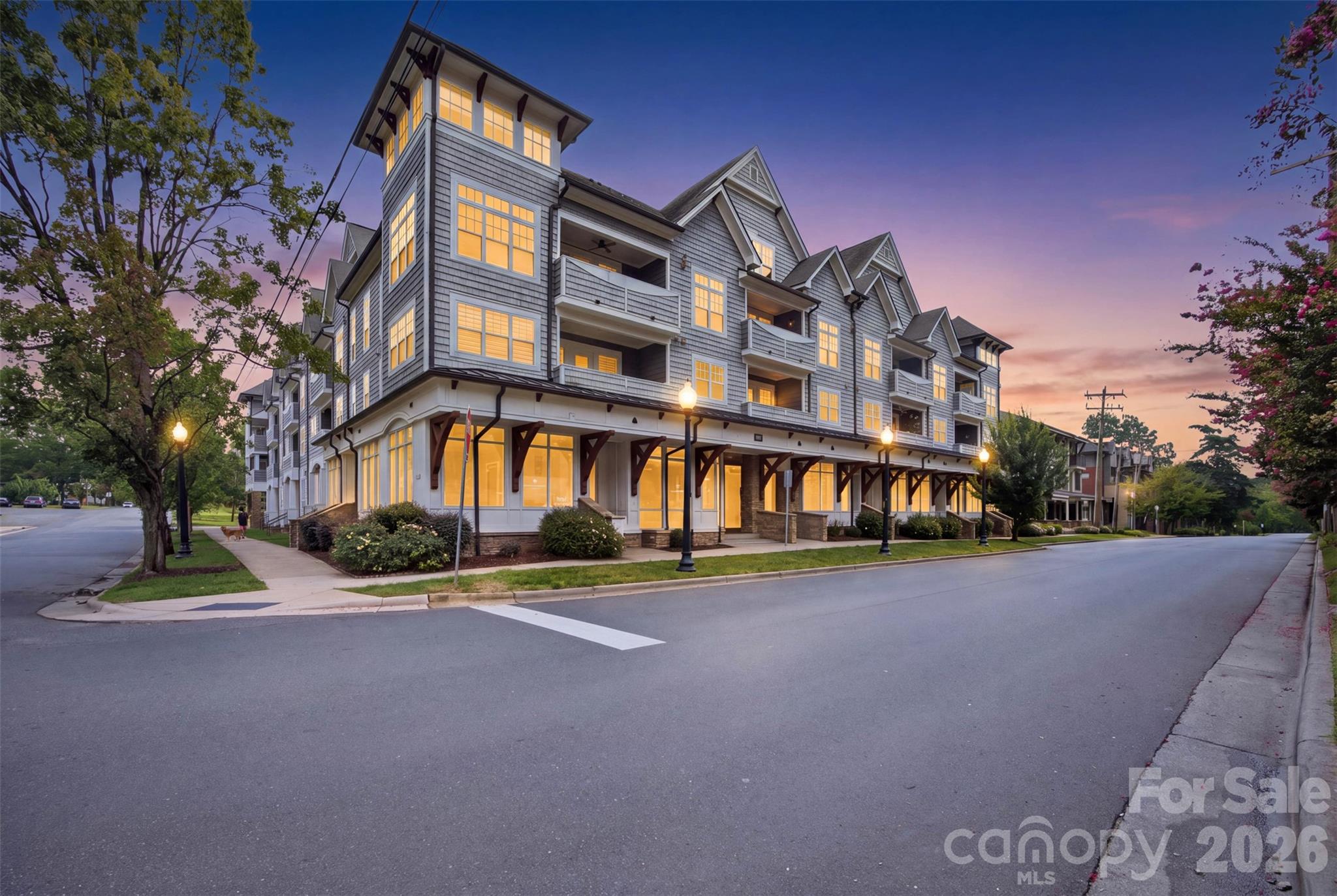 301 E Tremont Avenue 318