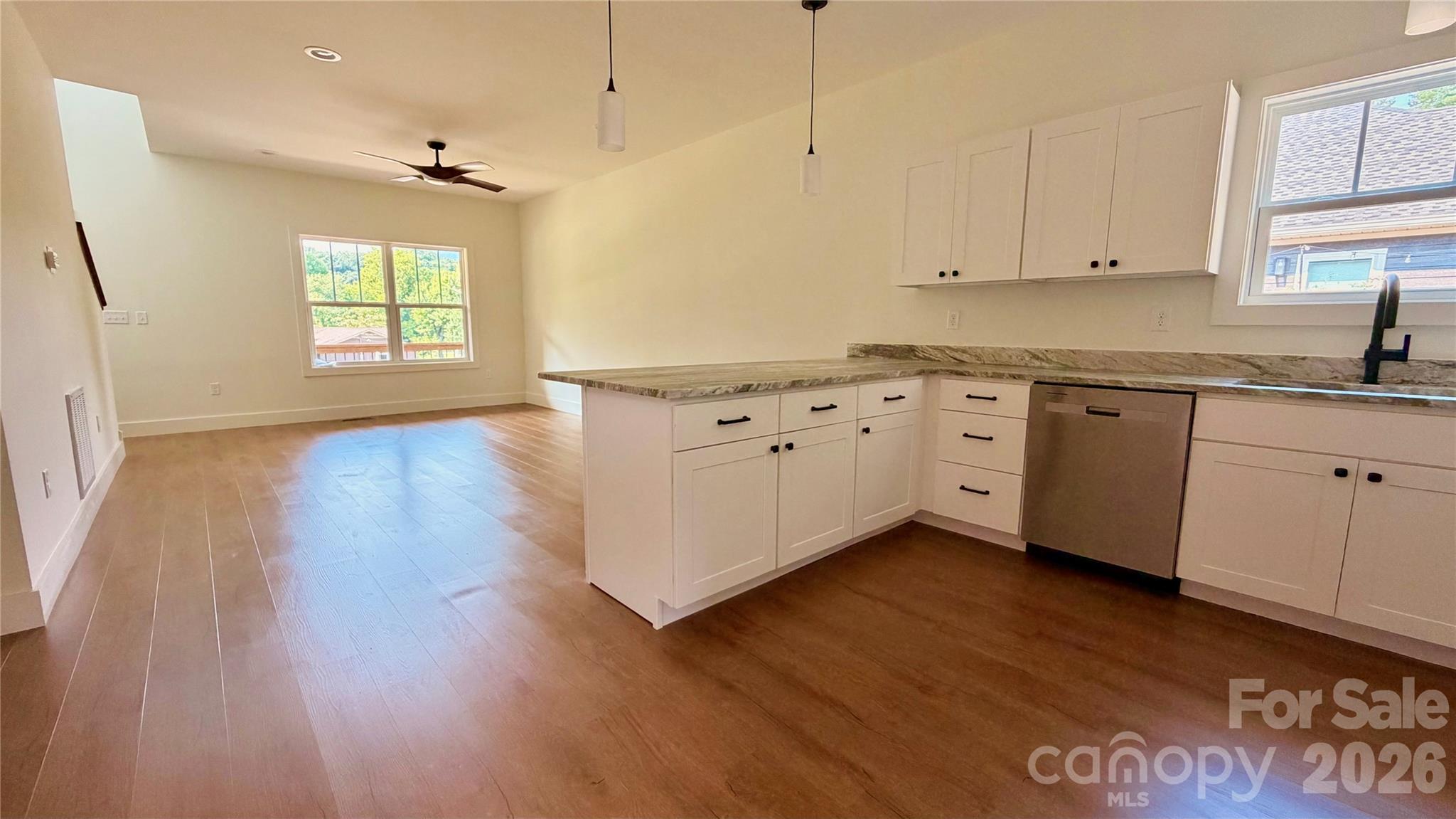 8 Lily Crossing Lane Property Photo 6