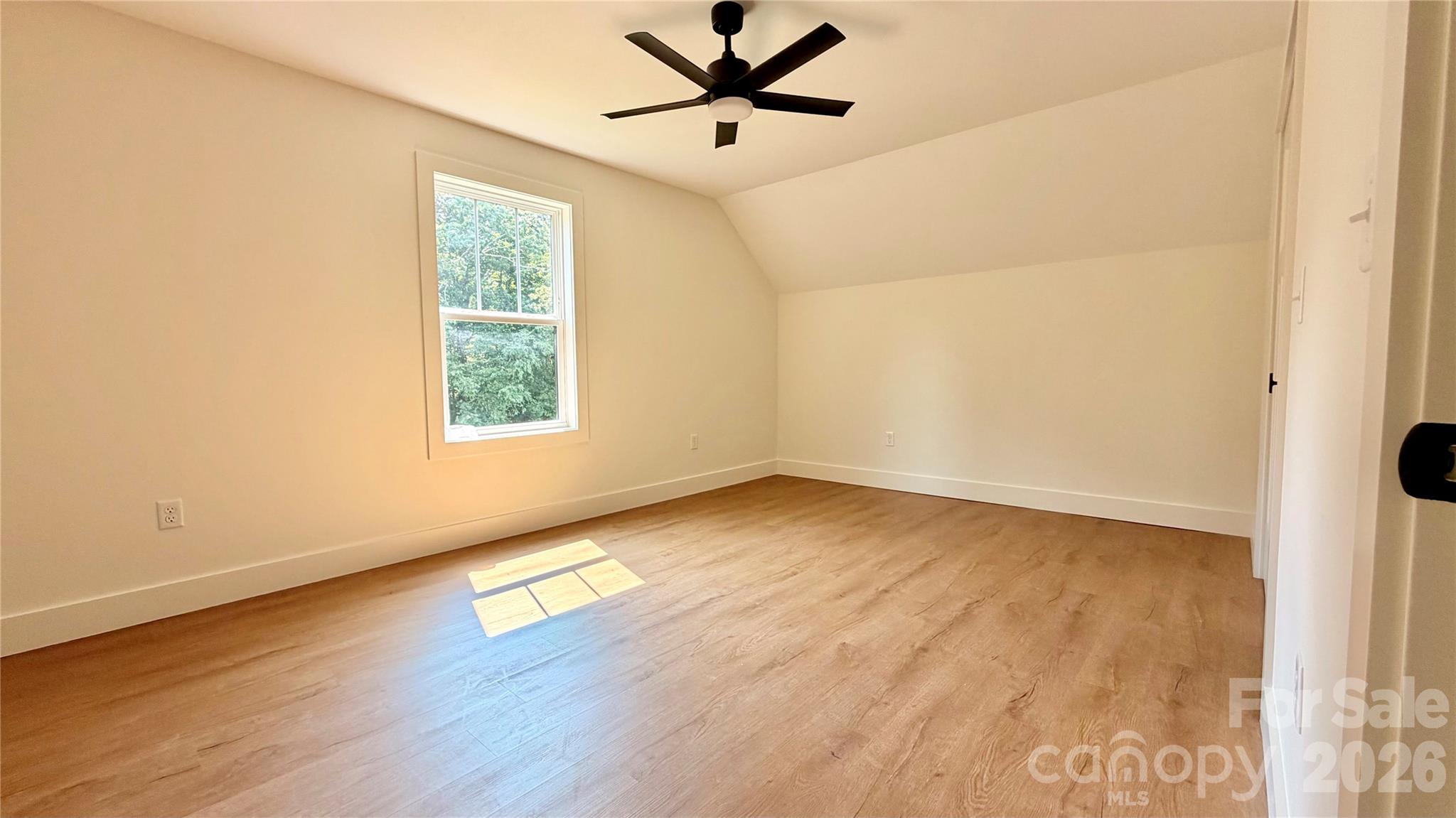 8 Lily Crossing Lane Property Photo 18