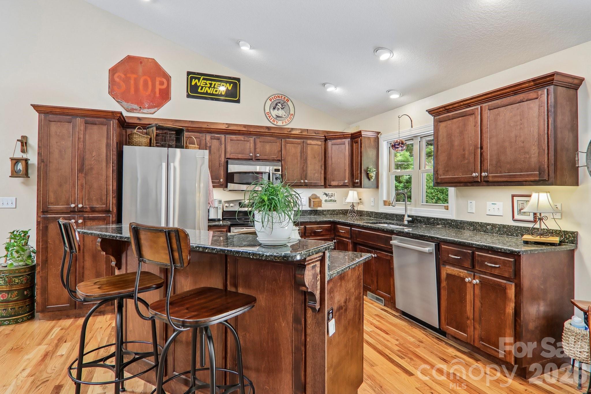 25 Arnie Drive Property Photo 8