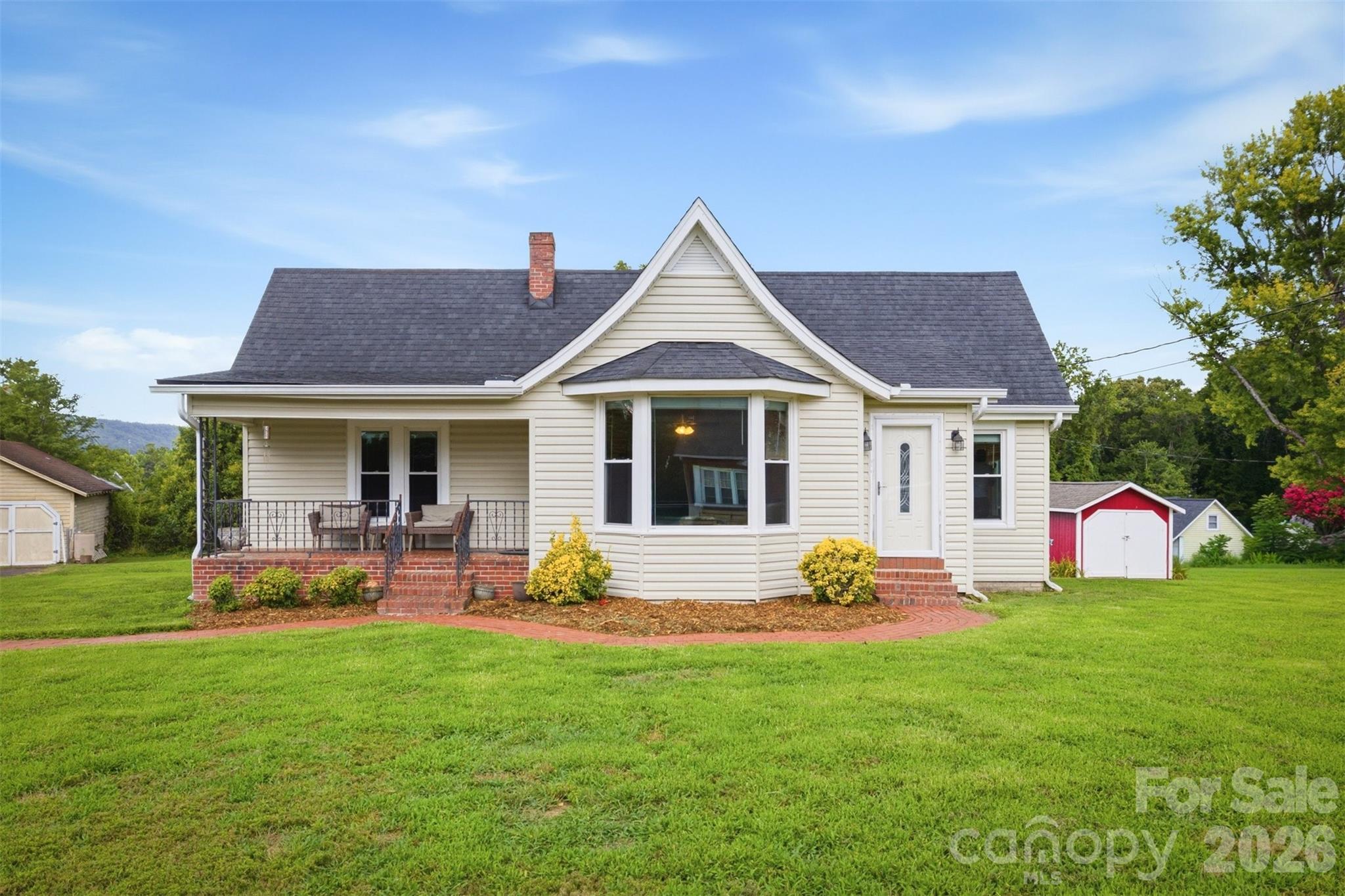 513 Bouchard Avenue Property Photo 1