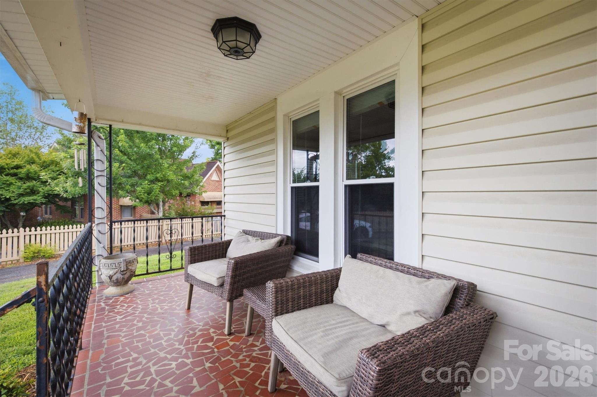 513 Bouchard Avenue Property Photo 4