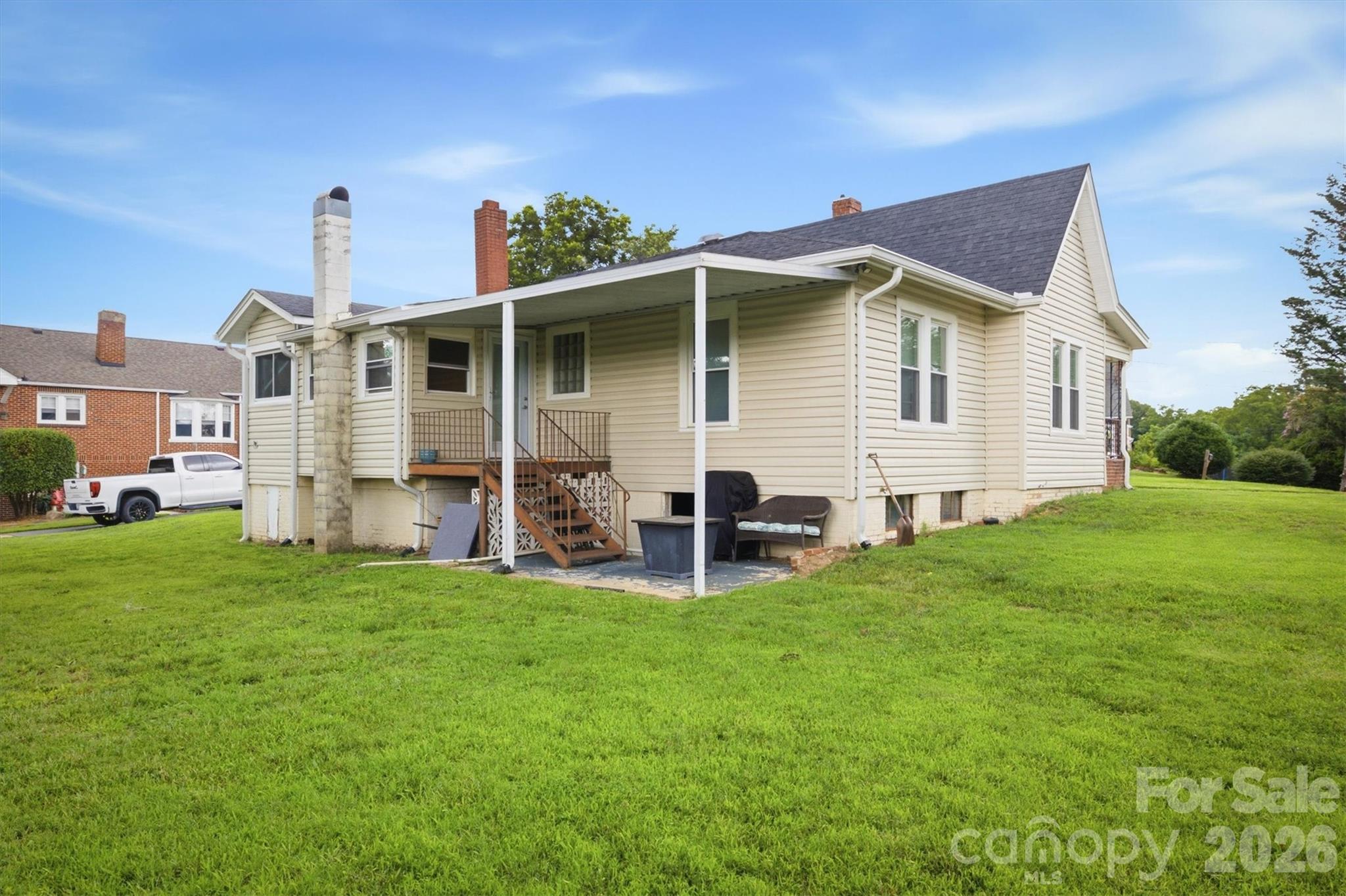 513 Bouchard Avenue Property Photo 23