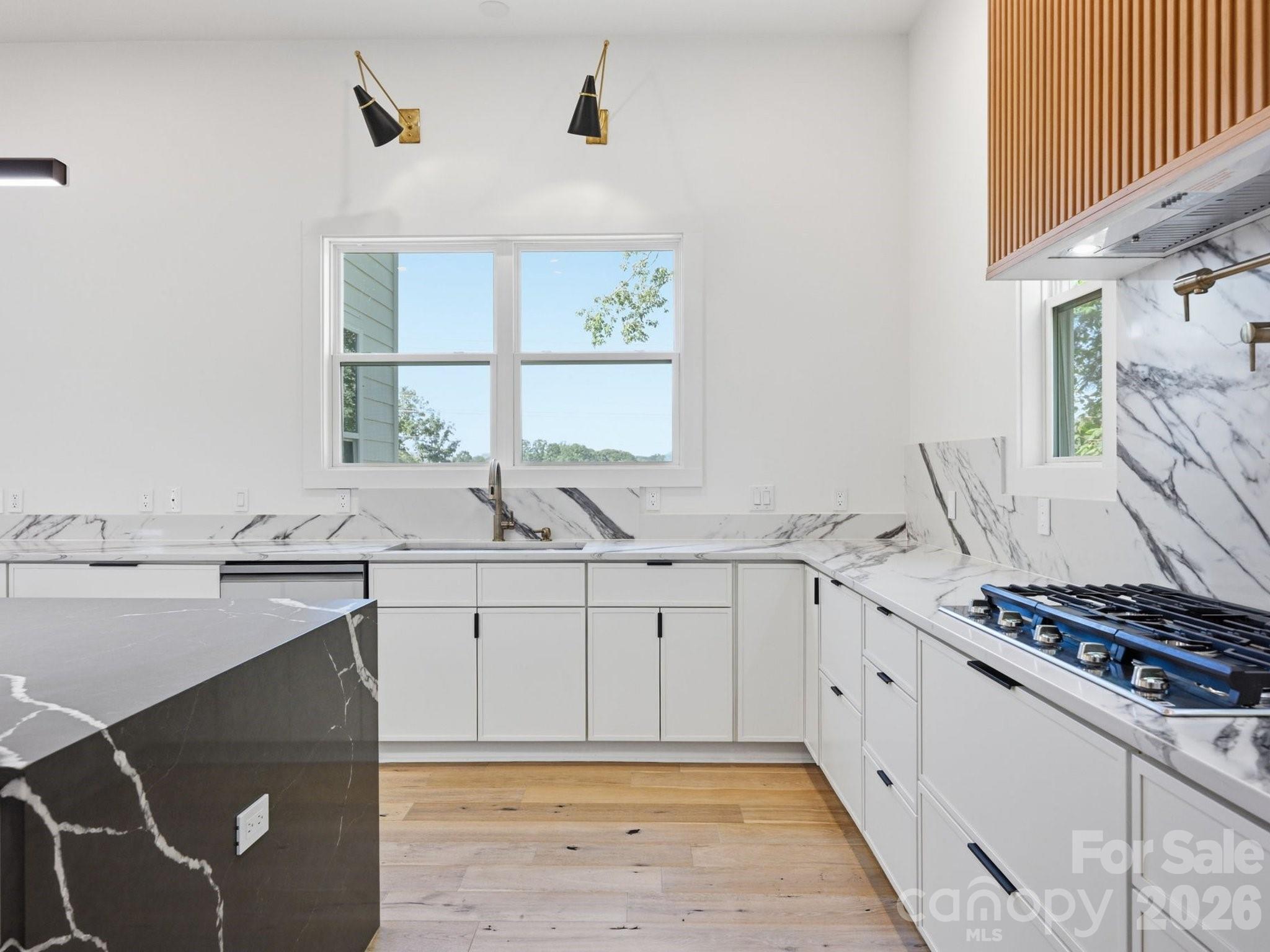 124 Clipper Lane Property Photo 10