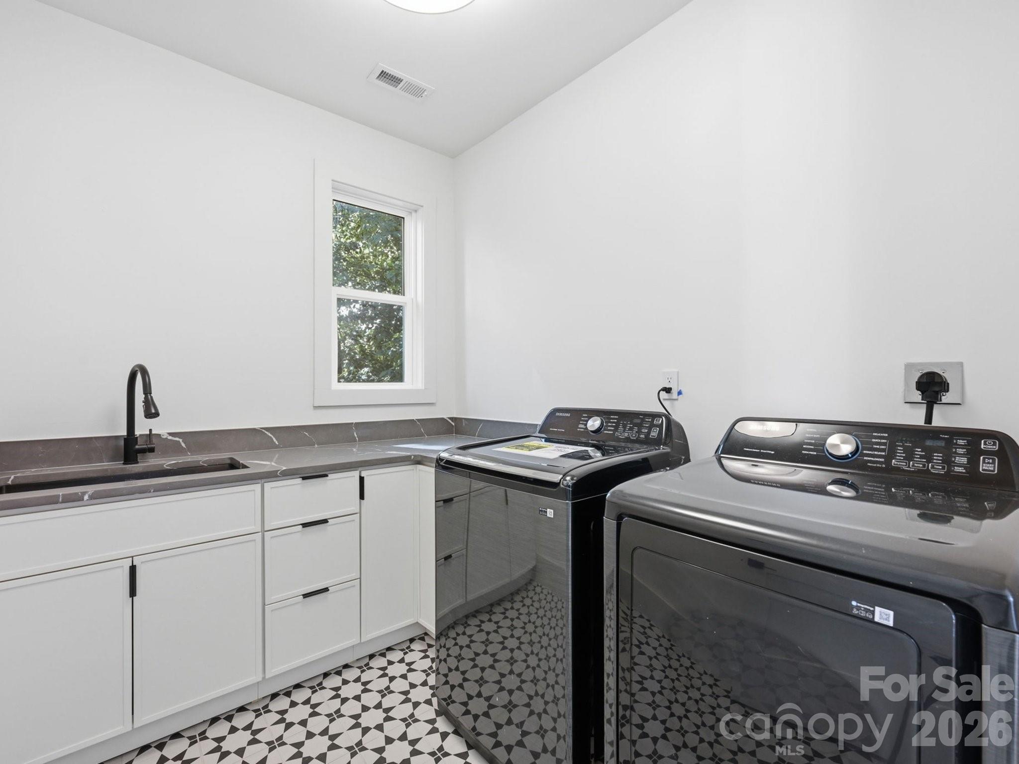 124 Clipper Lane Property Photo 26