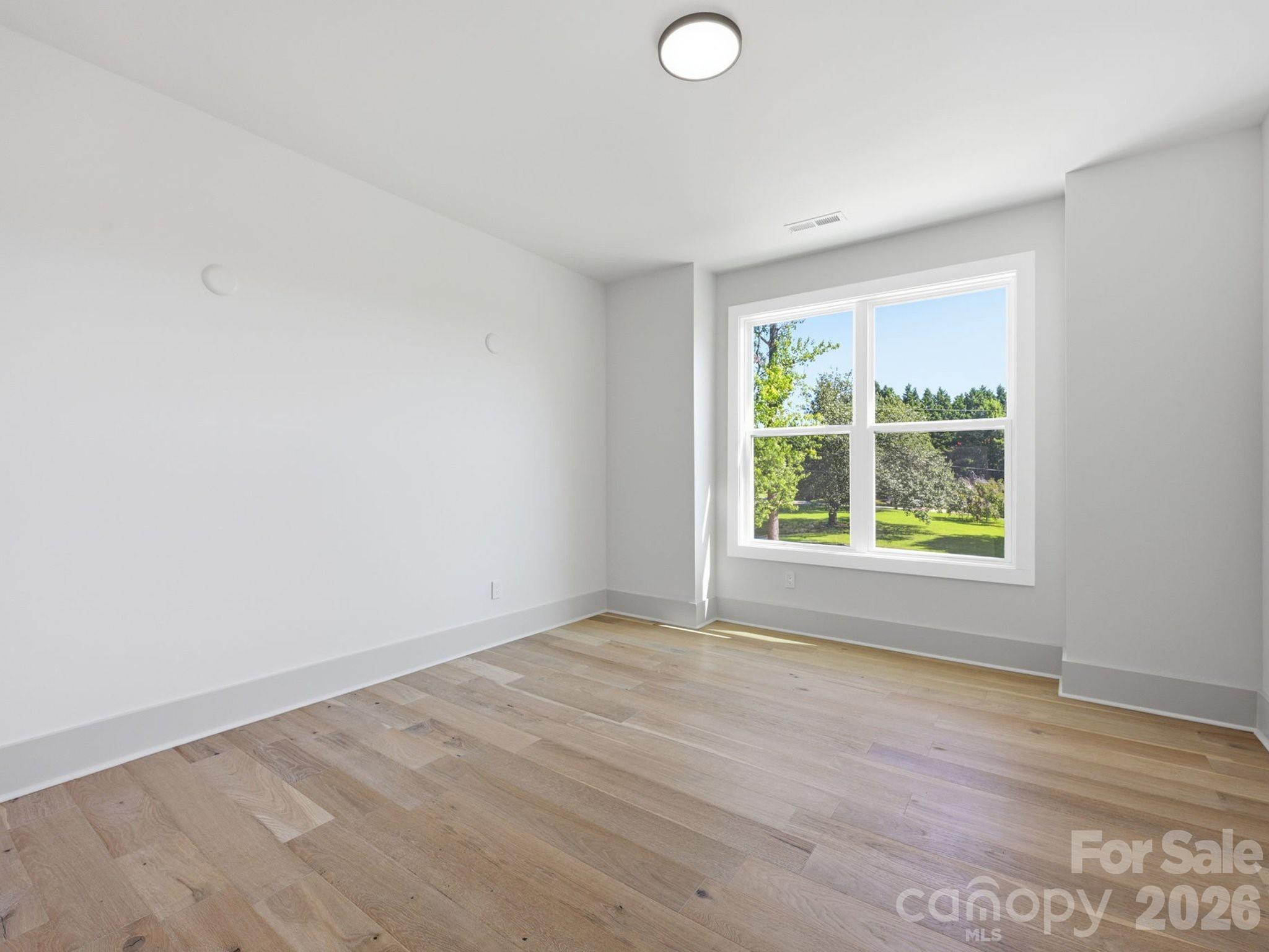 124 Clipper Lane Property Photo 27