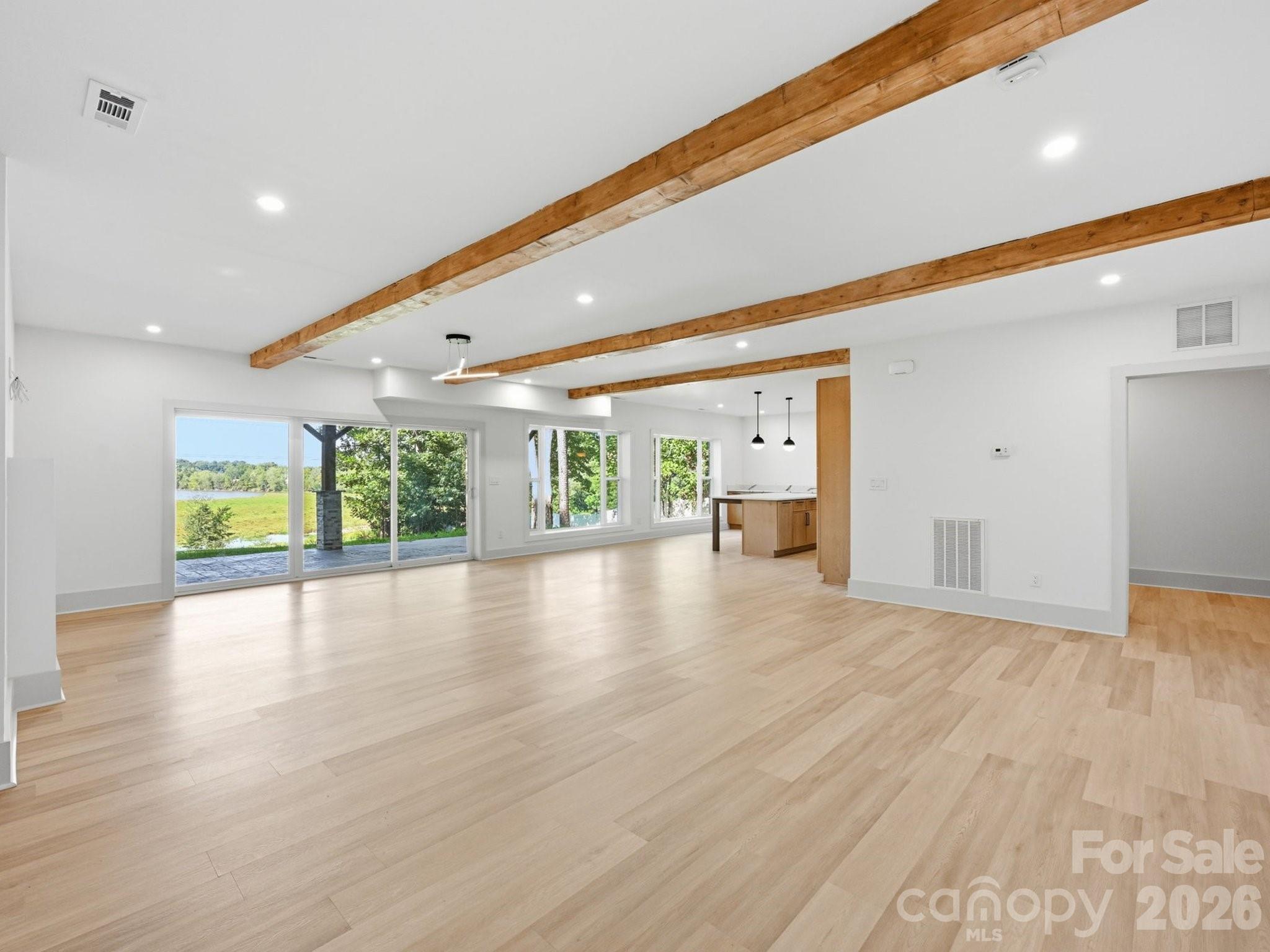 124 Clipper Lane Property Photo 31