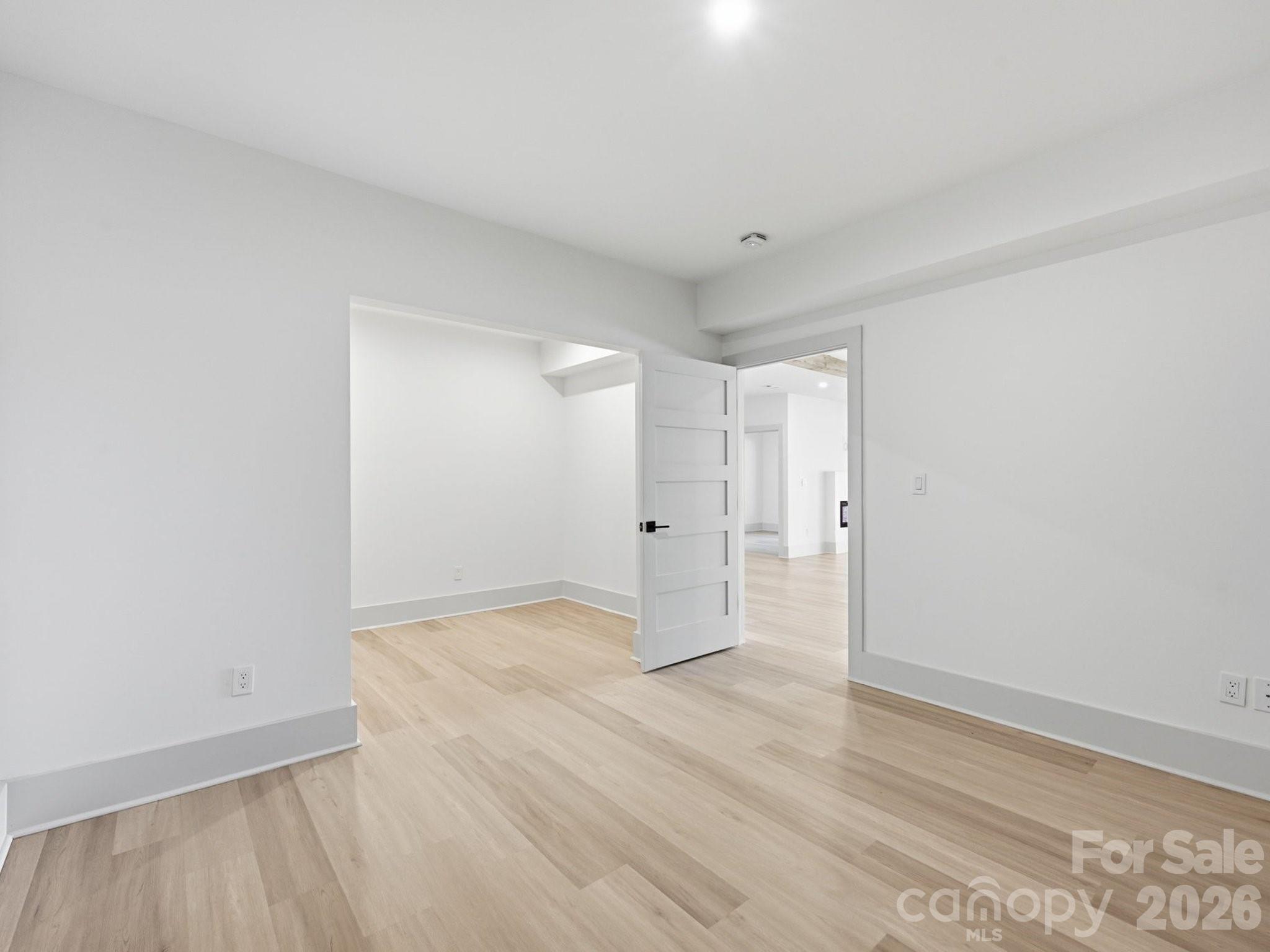 124 Clipper Lane Property Photo 37