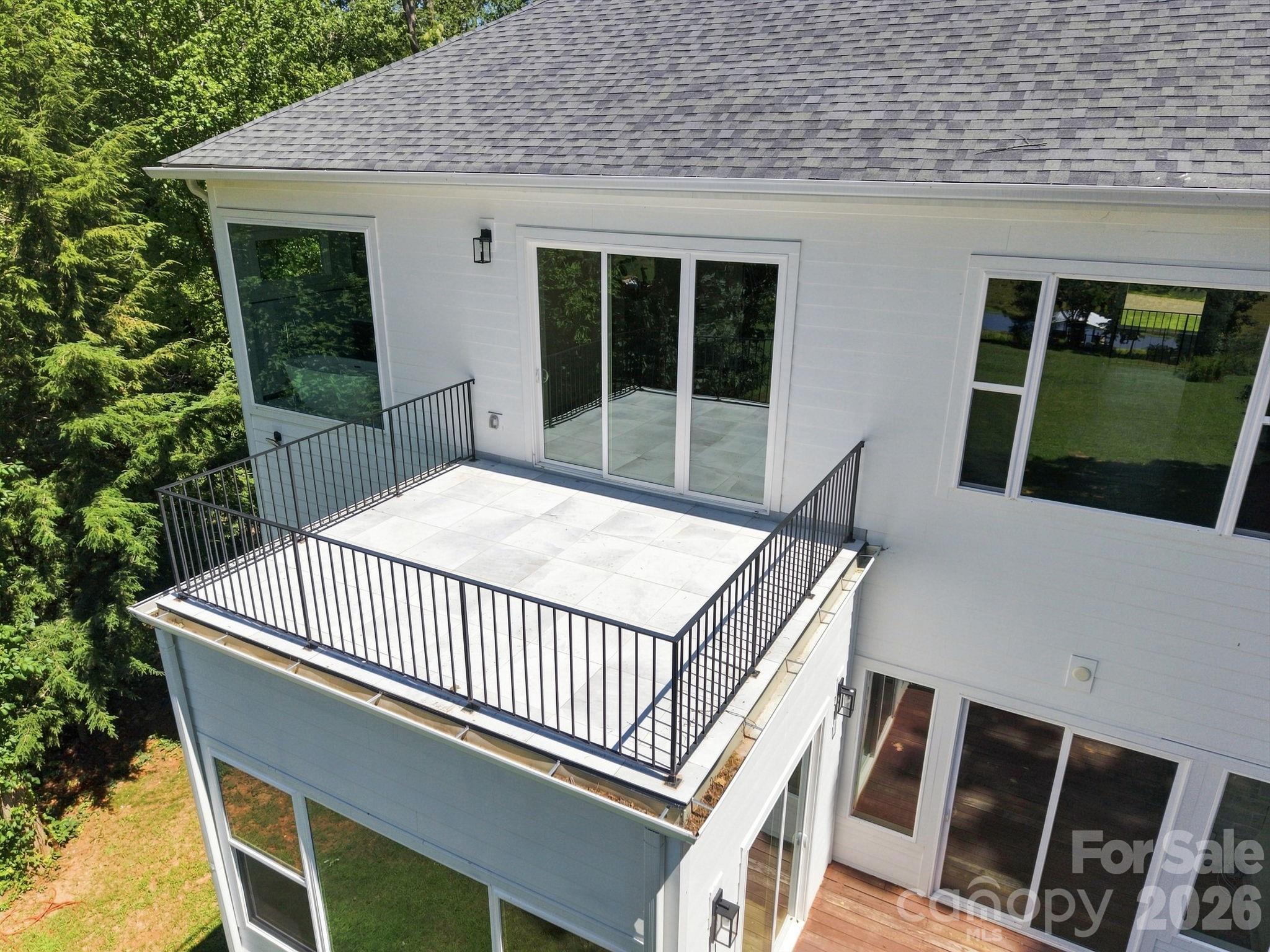 124 Clipper Lane Property Photo 44