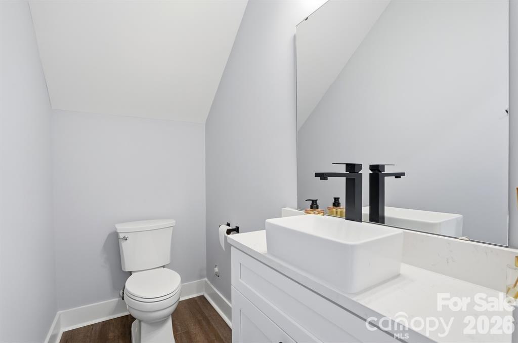 100 Boyette Drive B Property Photo 17