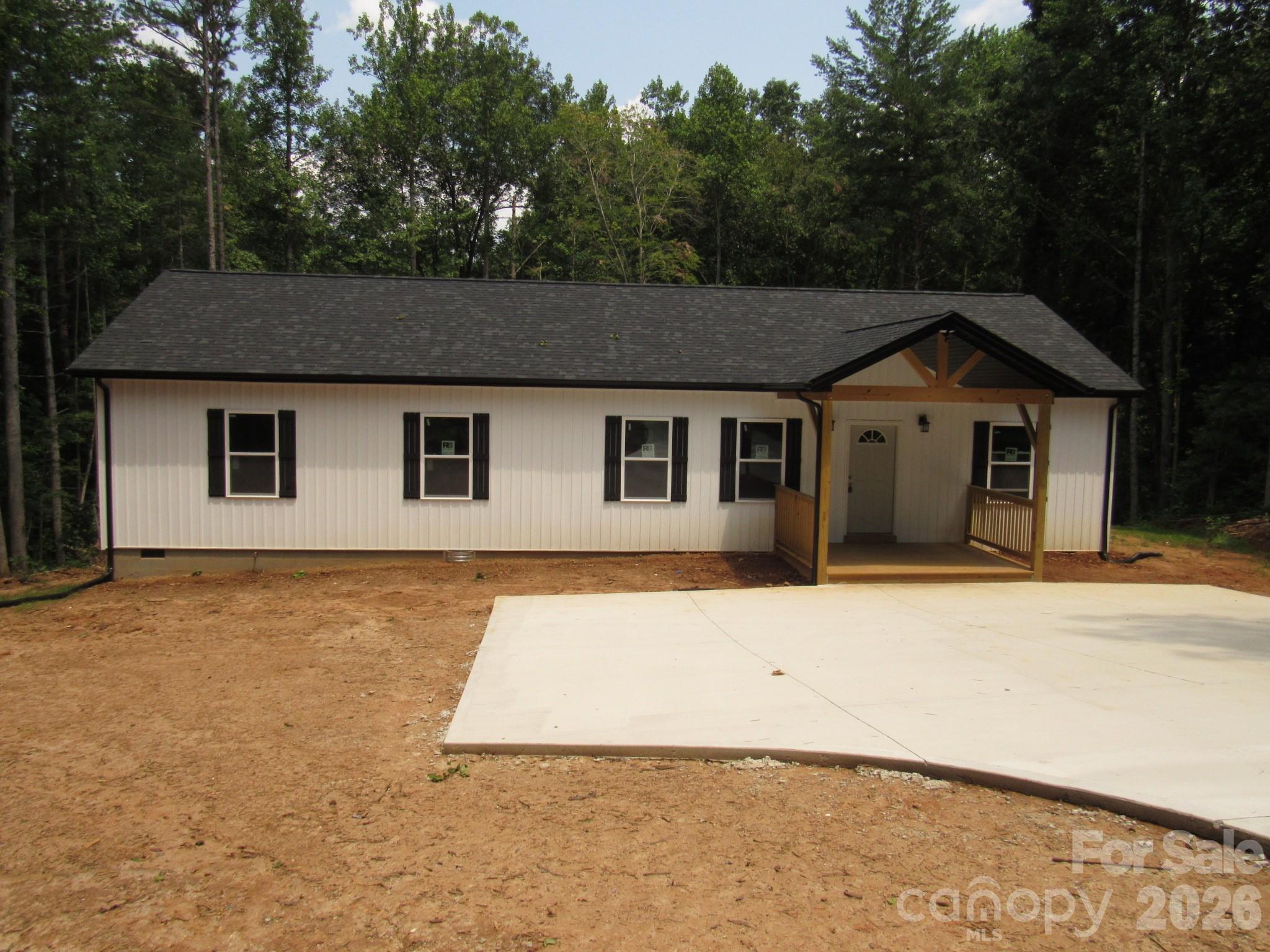 92 Saint Charles Court Property Photo 1