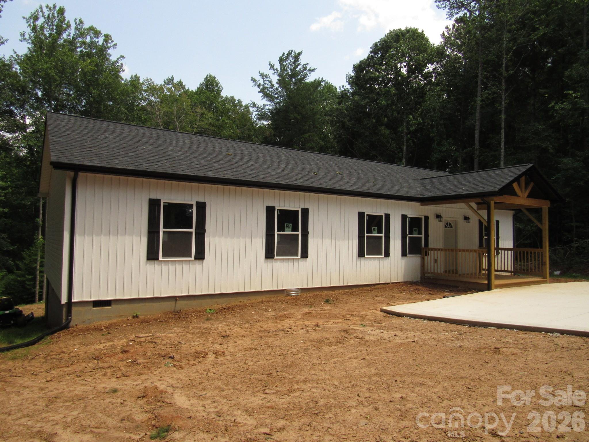 92 Saint Charles Court Property Photo 2