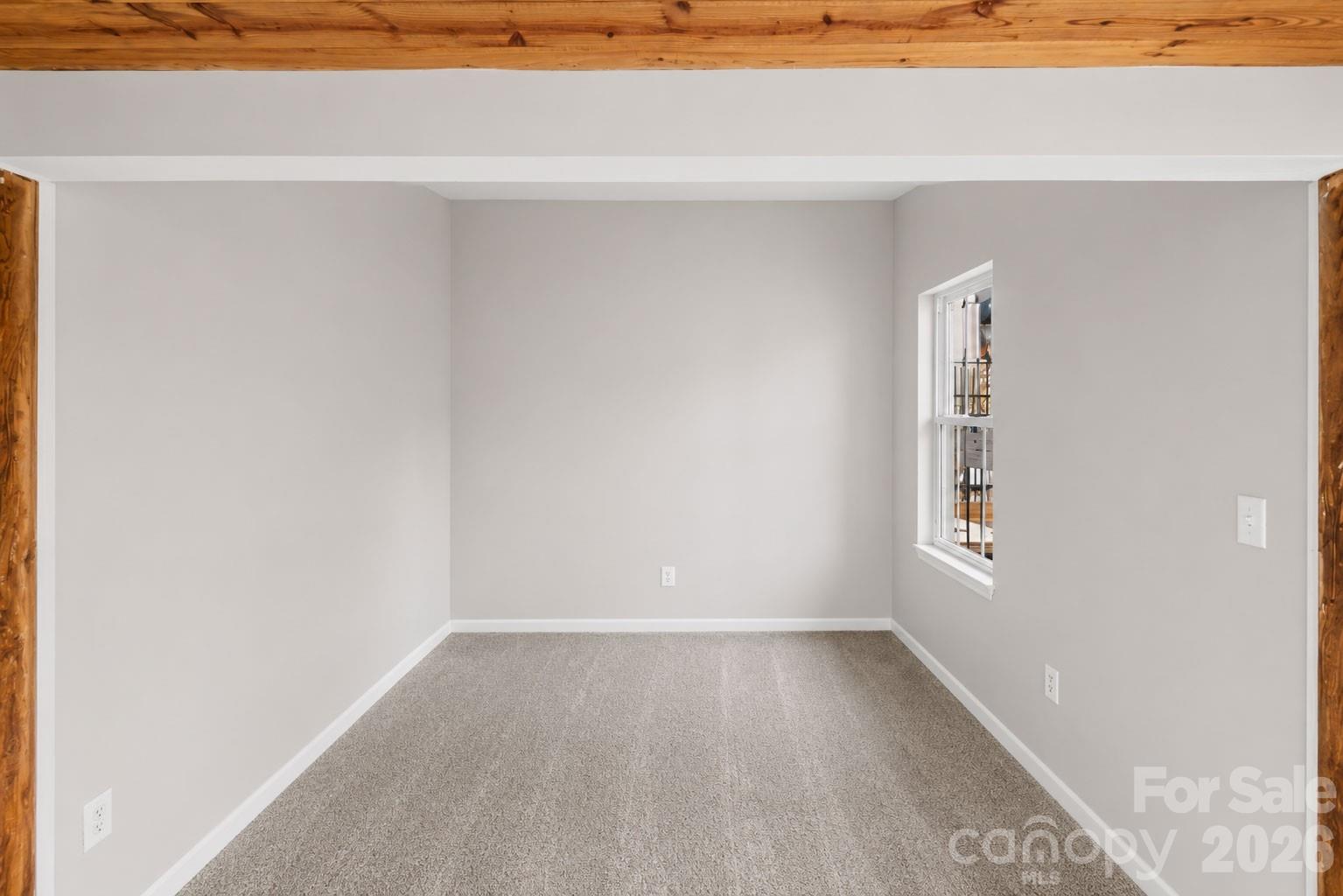 201 S Hoskins Road 316 Property Photo 14
