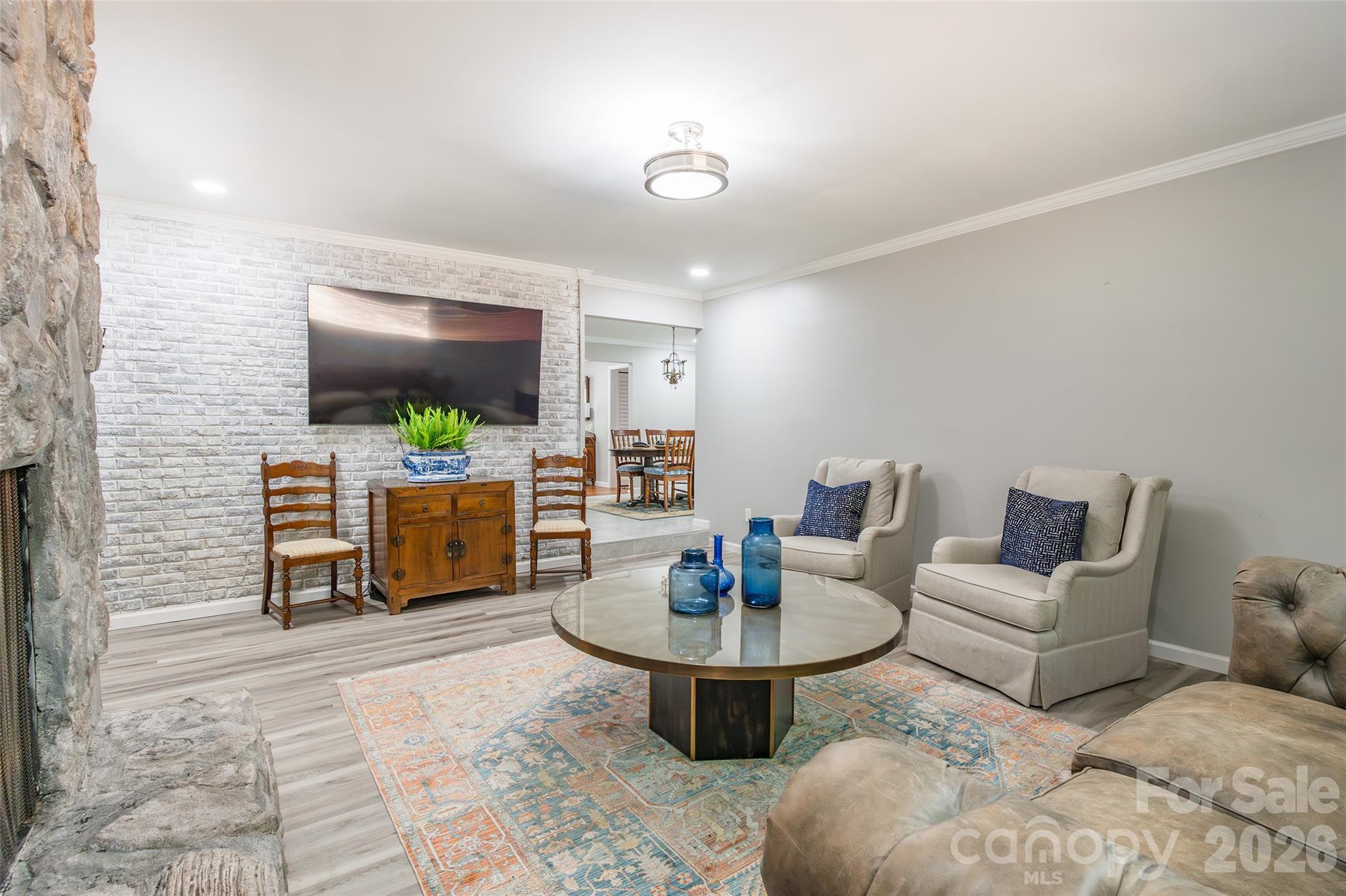 2832 Forest Hills Circle Property Photo 15