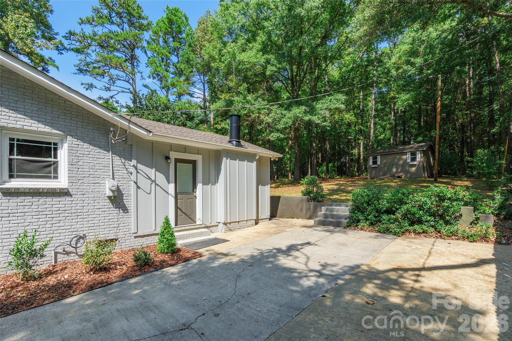 2832 Forest Hills Circle Property Photo 36