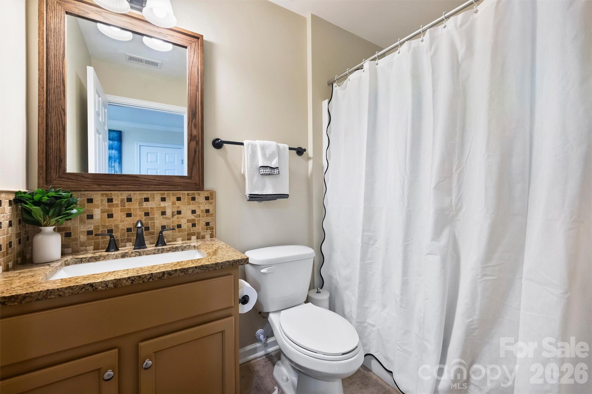 1914 Colony Line Court Property Photo 25