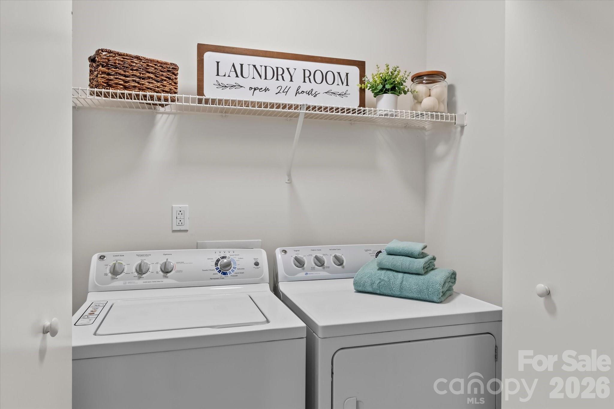 4818 Whistling Oak Court Property Photo 16
