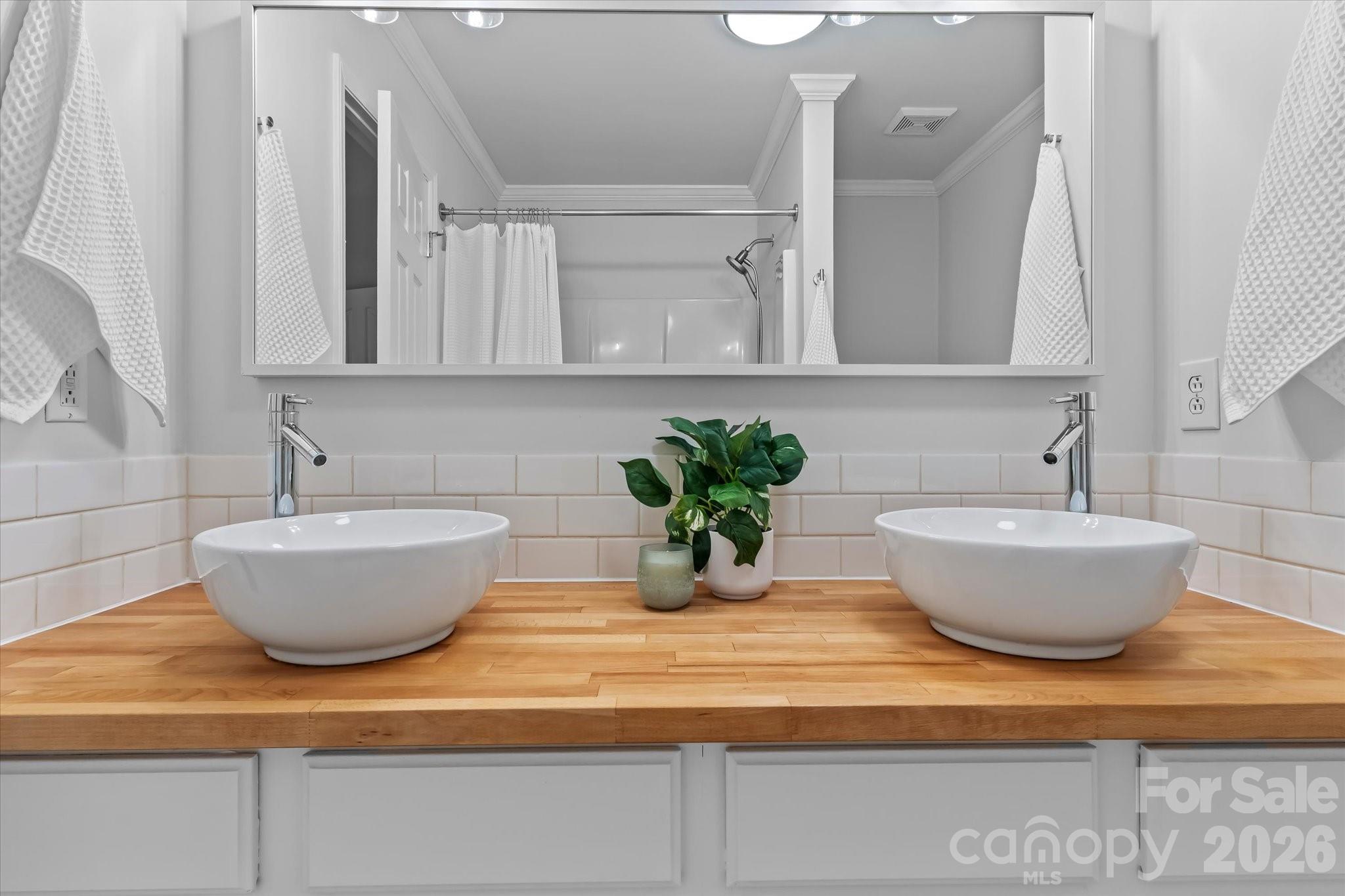 4818 Whistling Oak Court Property Photo 23